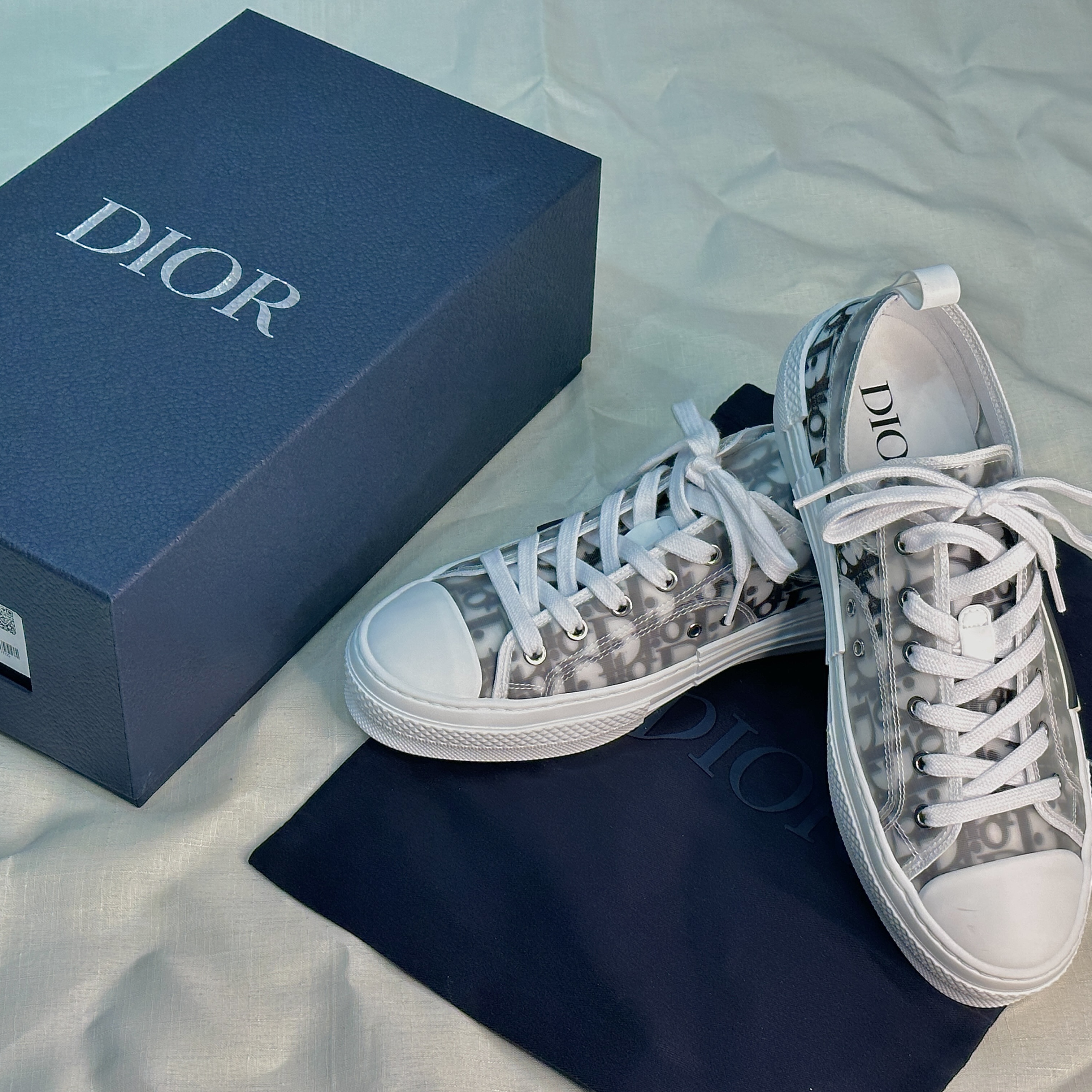 Dior B23 Low Dior Oblique White & Black 착용 스타일 - 1