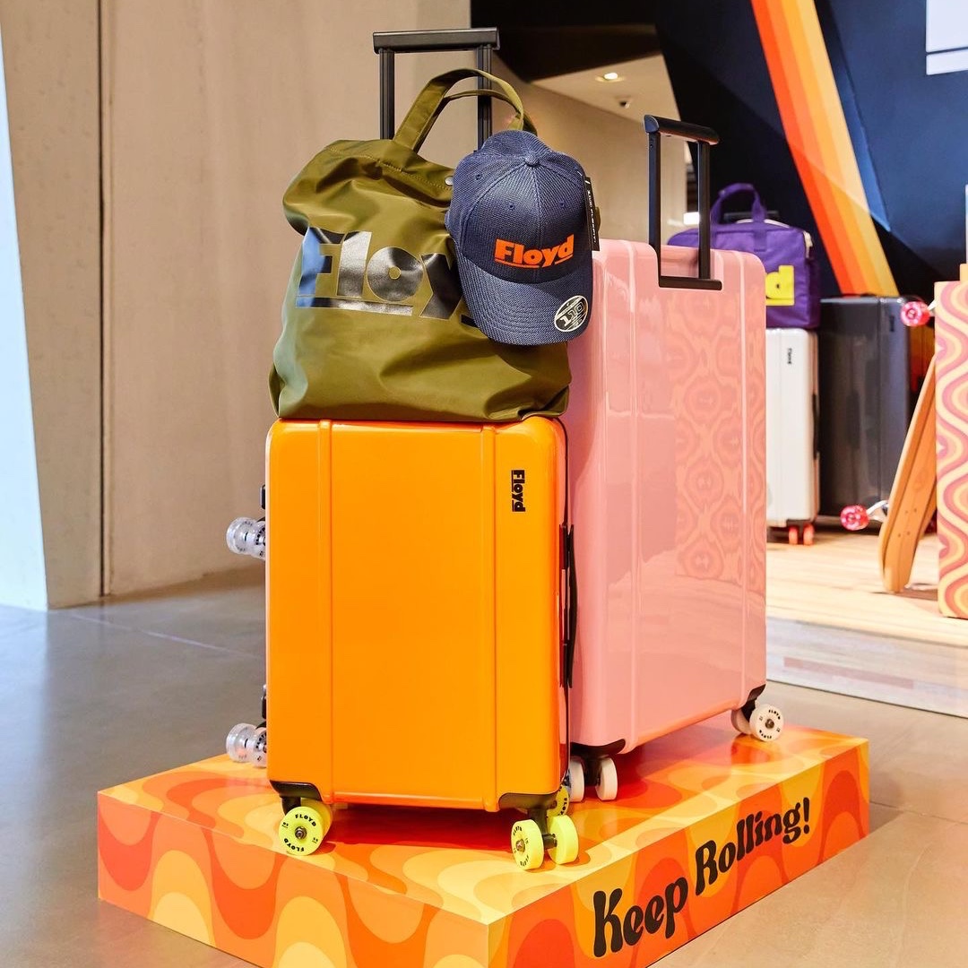 Floyd Baseball Cap Super Blue Orange, Floyd Cabin Hot Orange 착용 스타일