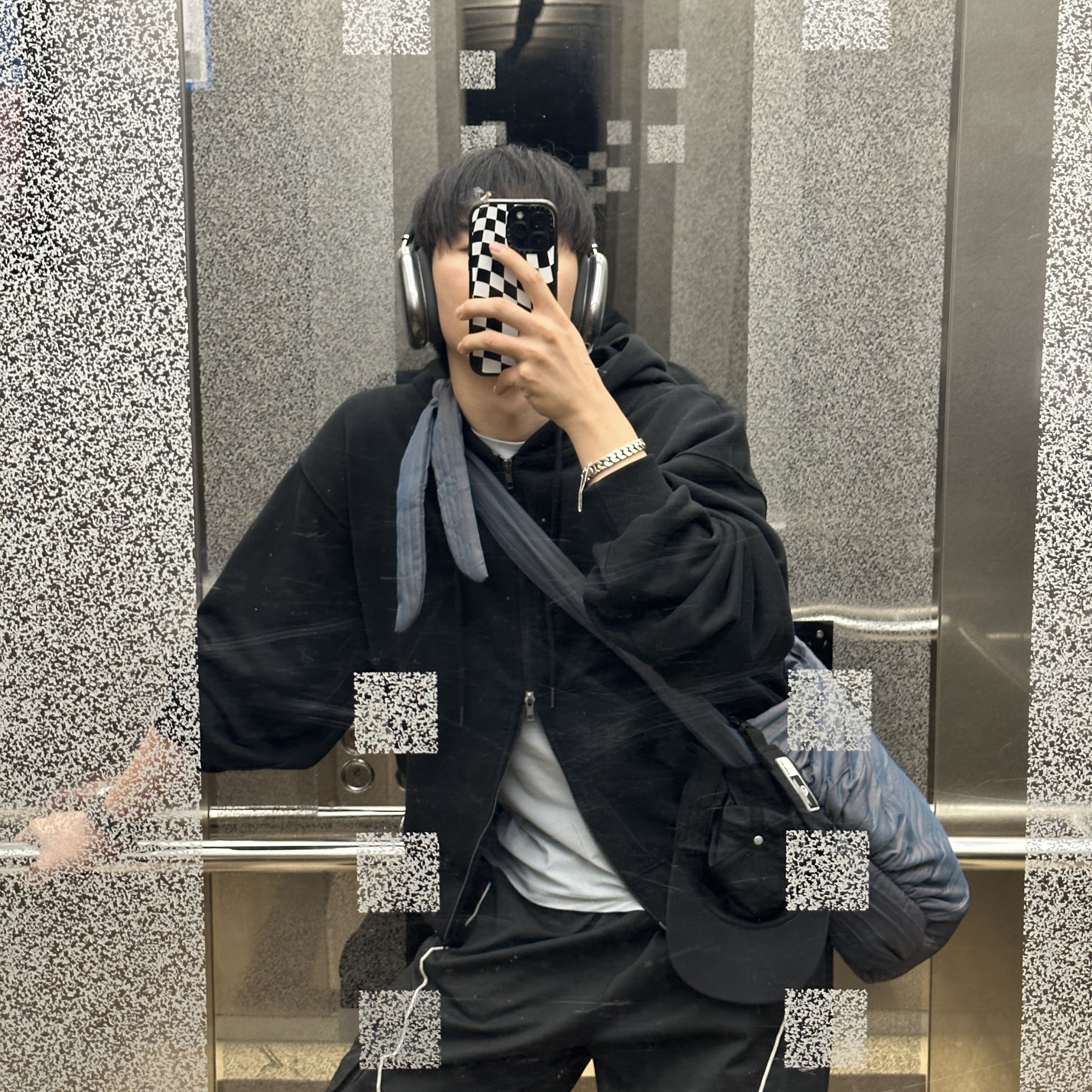 Apple AirPods Max Lightning Space Gray (Korean Ver.) 착용 스타일