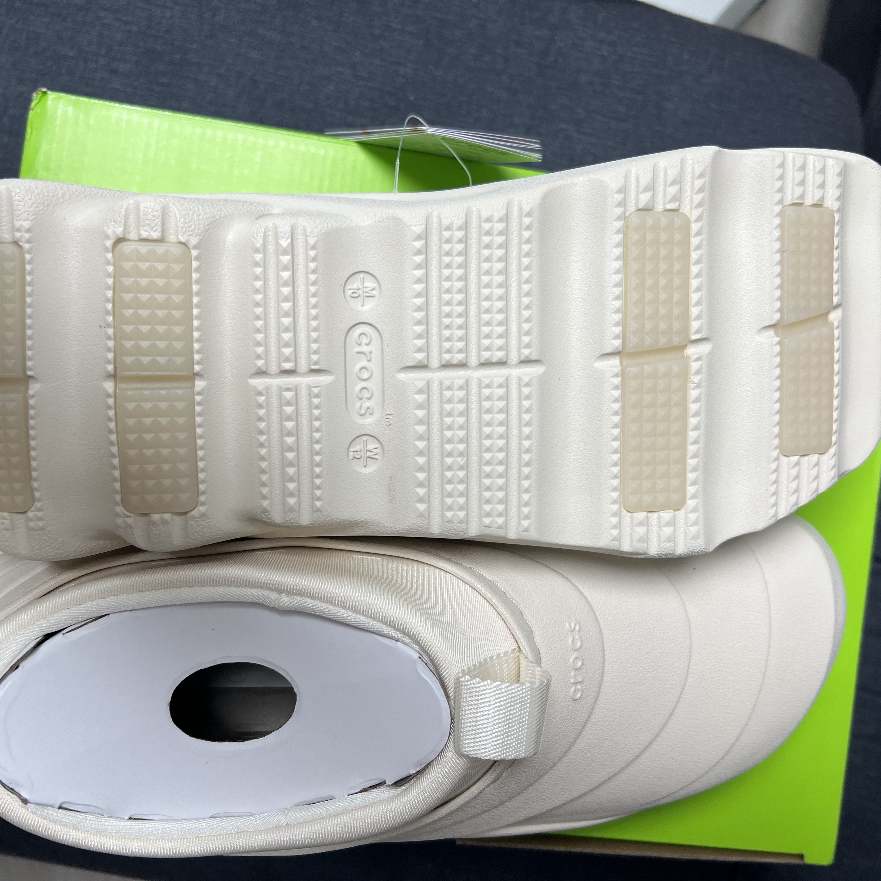 Crocs Echo Storm Tundra 착용 스타일 - 4