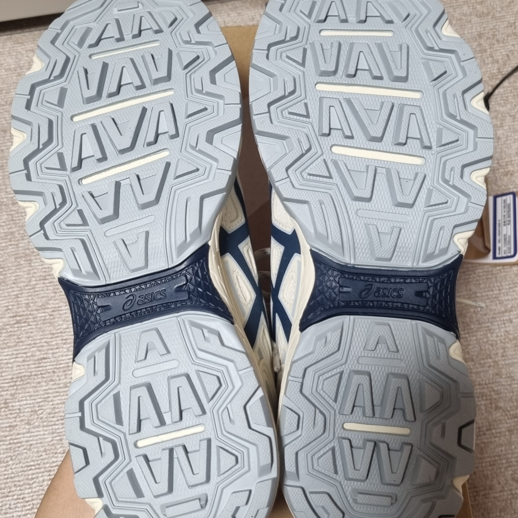 Asics Gel-Venture 6 SPS Birch French Blue 착용 스타일 - 4
