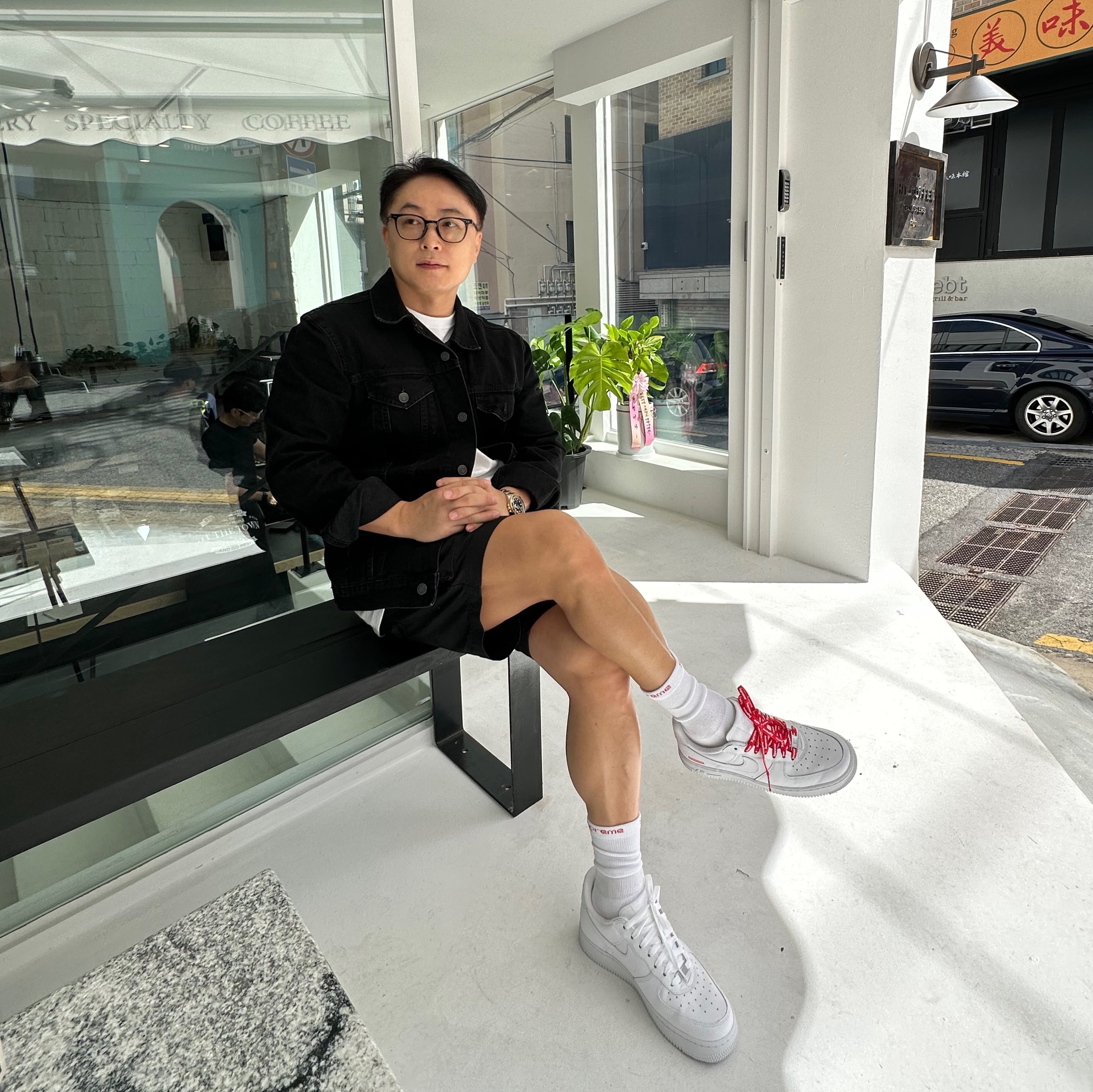 Nike x Supreme Air Force 1 Low White 착용 스타일