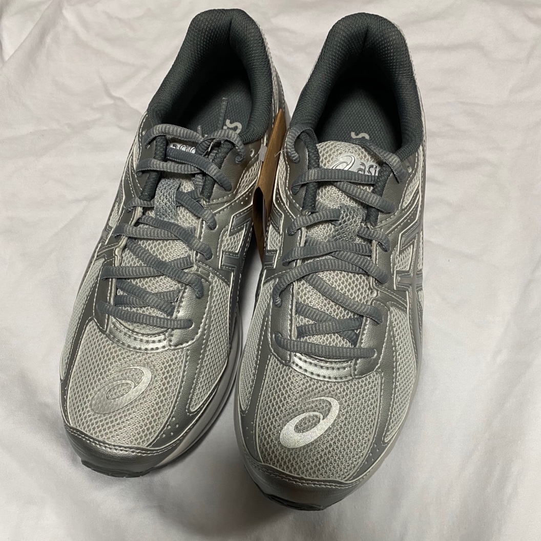 Asics Jog 100 S SMU Glacier Grey Pure Silver - 2E Wide 착용 스타일