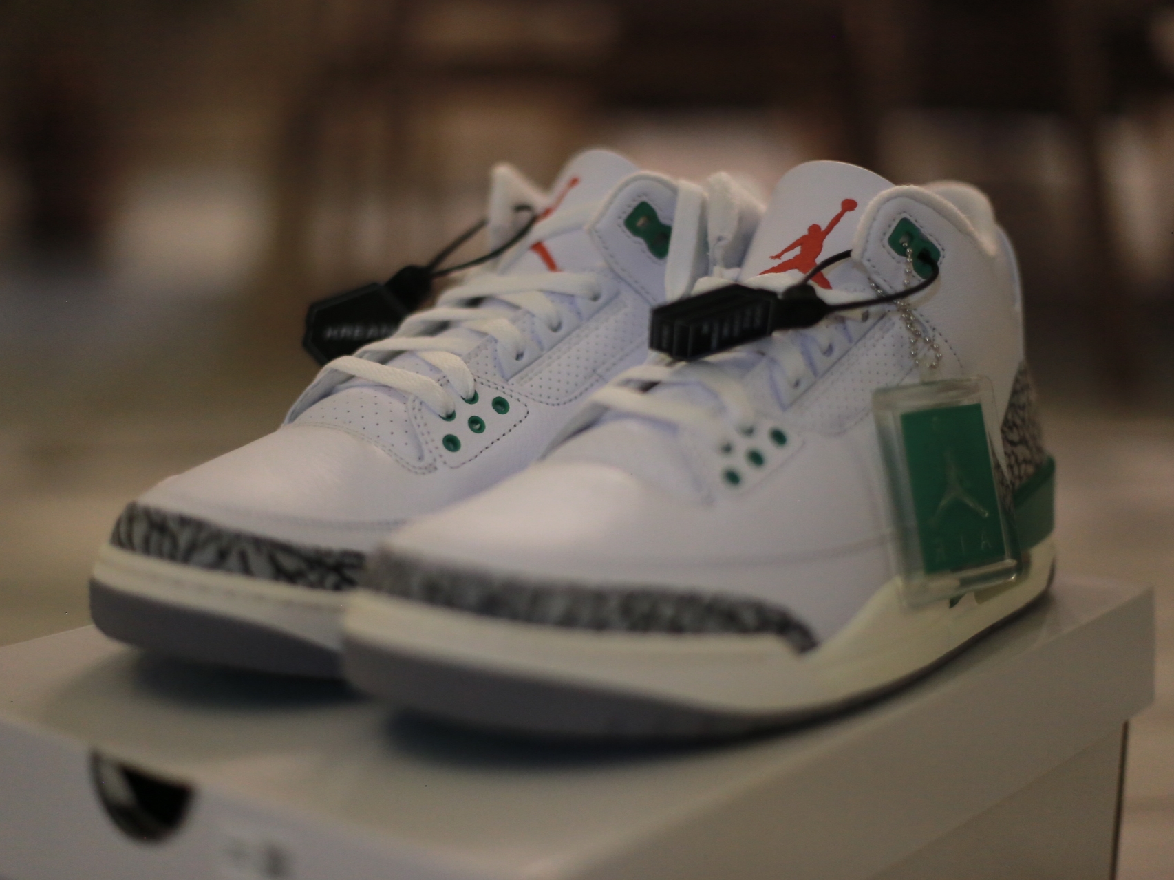 (W) Jordan 3 Retro Lucky Green 착용 스타일 - 2