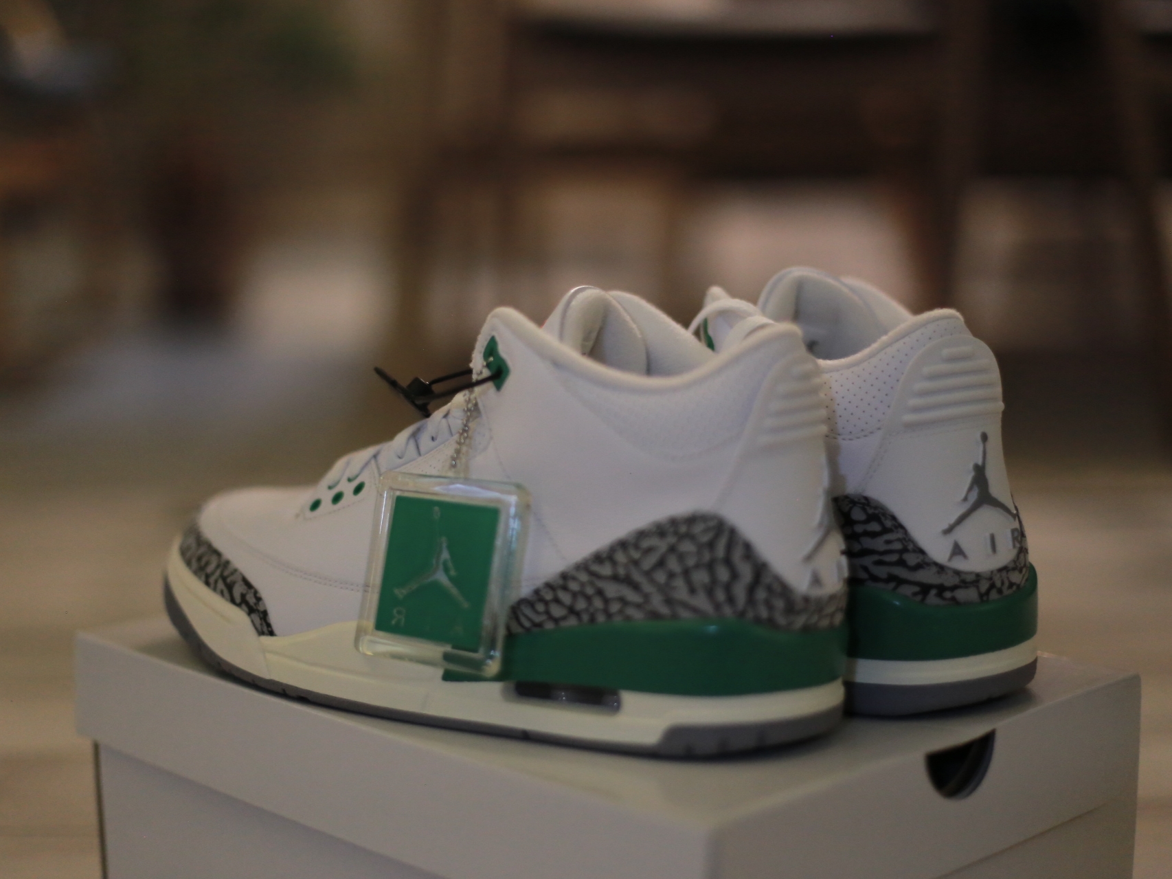 (W) Jordan 3 Retro Lucky Green 착용 스타일 - 4