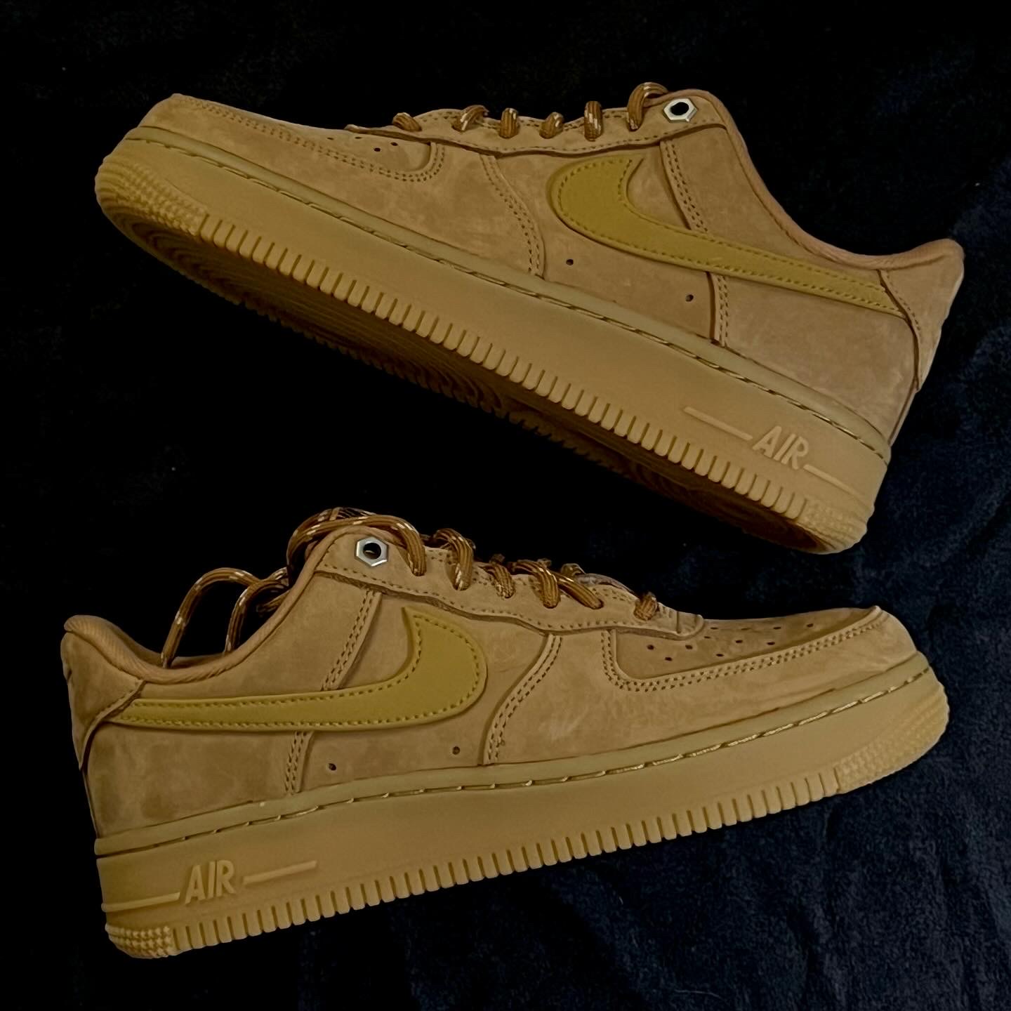 Nike Air Force 1 '07 WB Flax 착용 스타일 - 1