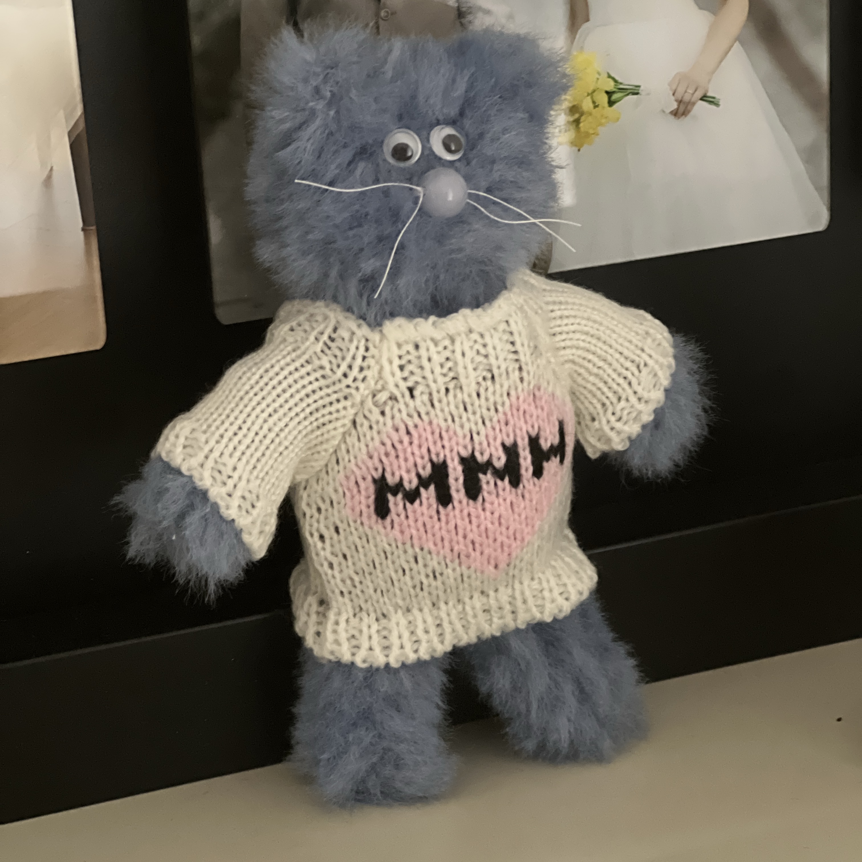 Monamhee Love Flexy Keyring Blue 착용 스타일
