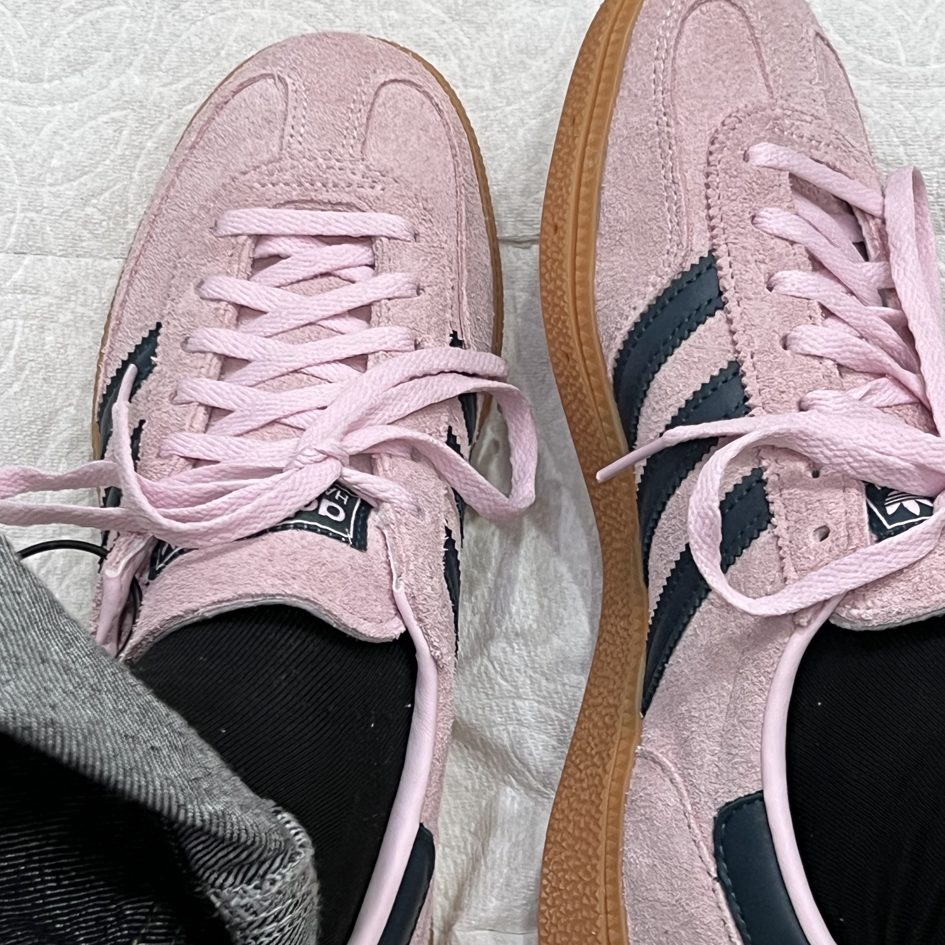 (W) Adidas Spezial Handball Clear Pink 착용 스타일 - 2