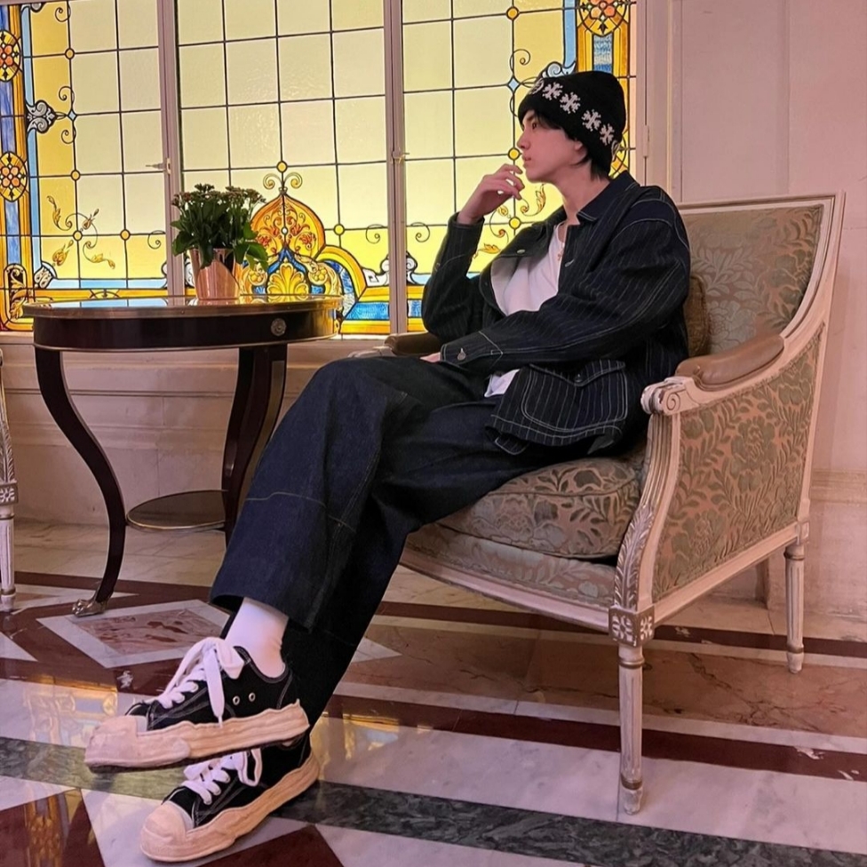 Chrome Hearts Big Daddy Cashmere Beanie Black, Maison Mihara Yasuhiro Hank VL OG Sole Canvas Low-top Sneakers Black 착용 스타일 - 2
