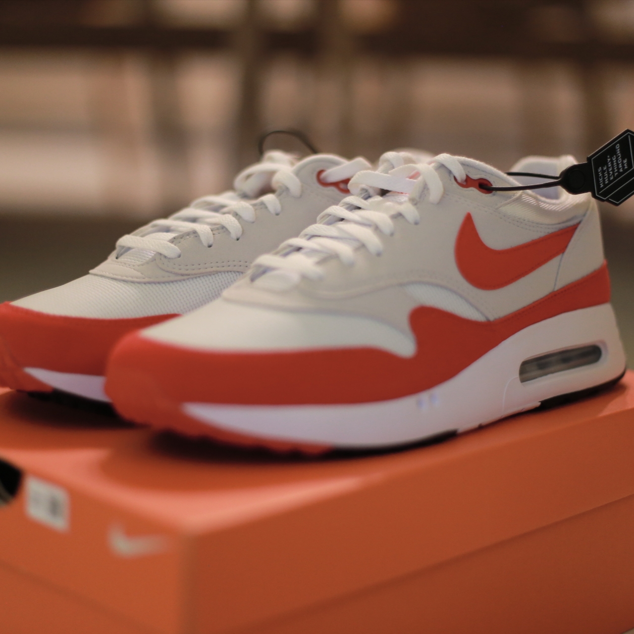 Nike Air Max 1 '86 Original Golf White University Red 착용 스타일 - 2