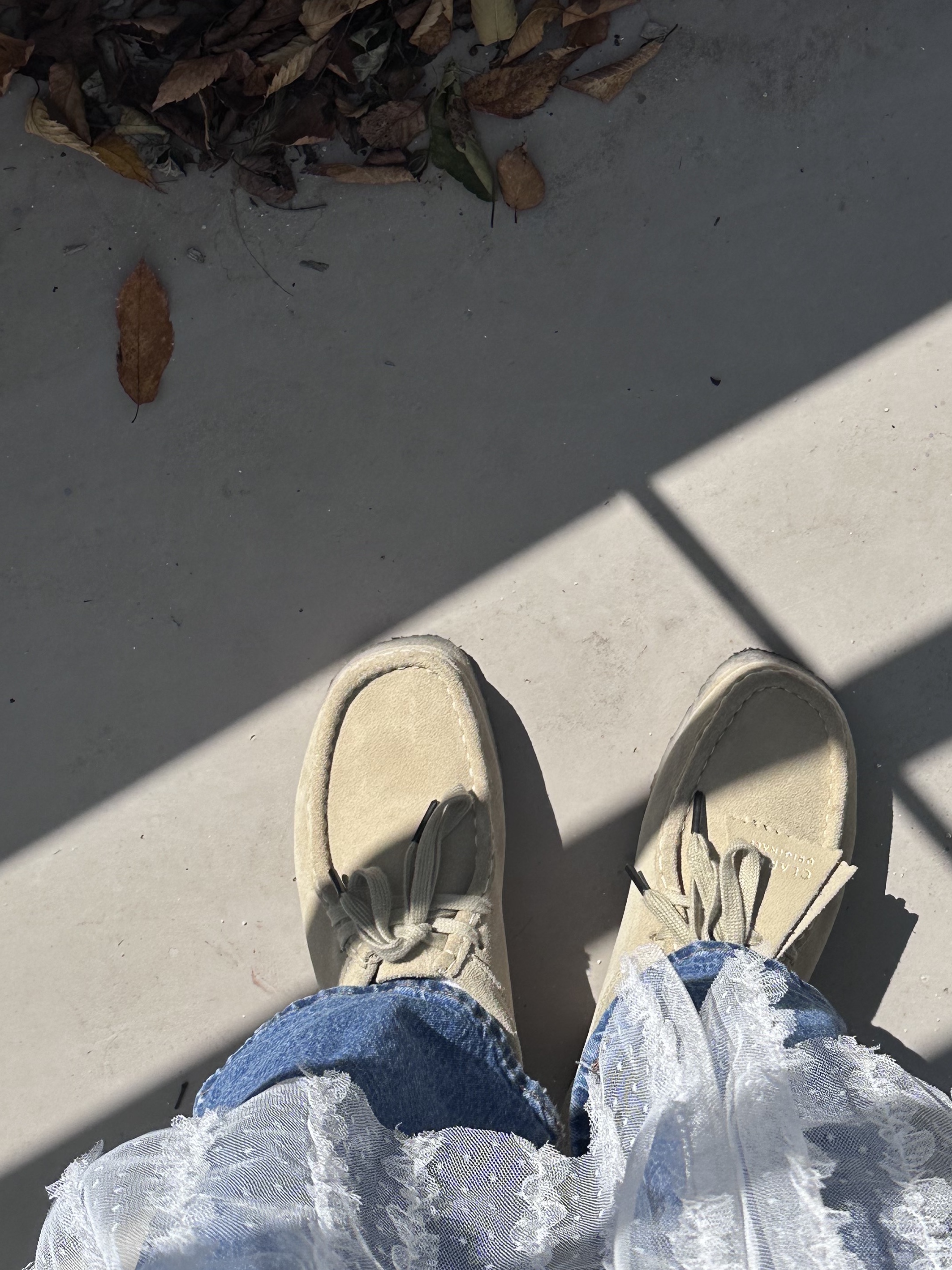 (W) Clarks Wallabee Maple Suede 착용 스타일 - 2