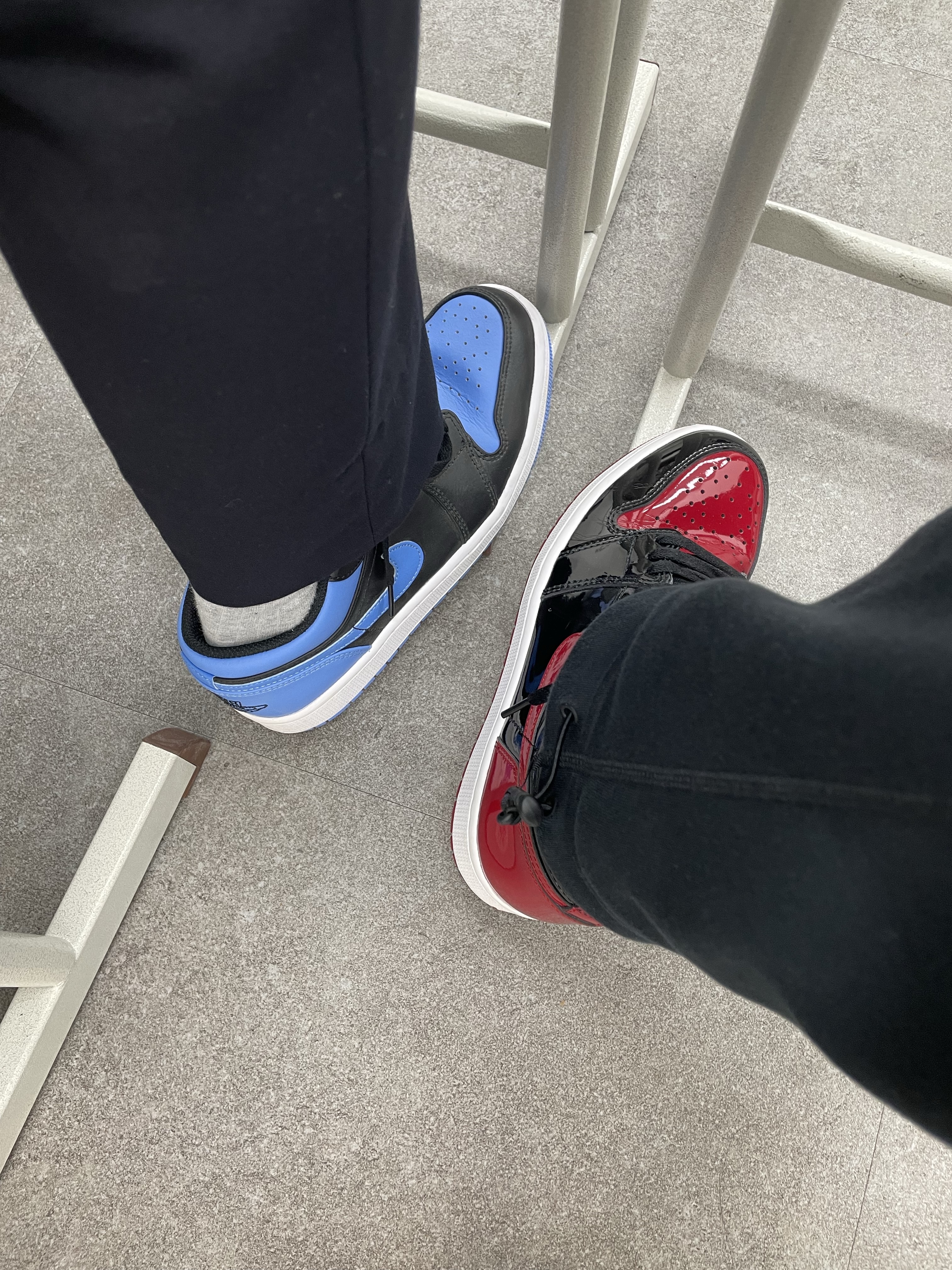 Jordan 1 Low Black University Blue, Jordan 1 Retro High OG Patent Bred 착용 스타일