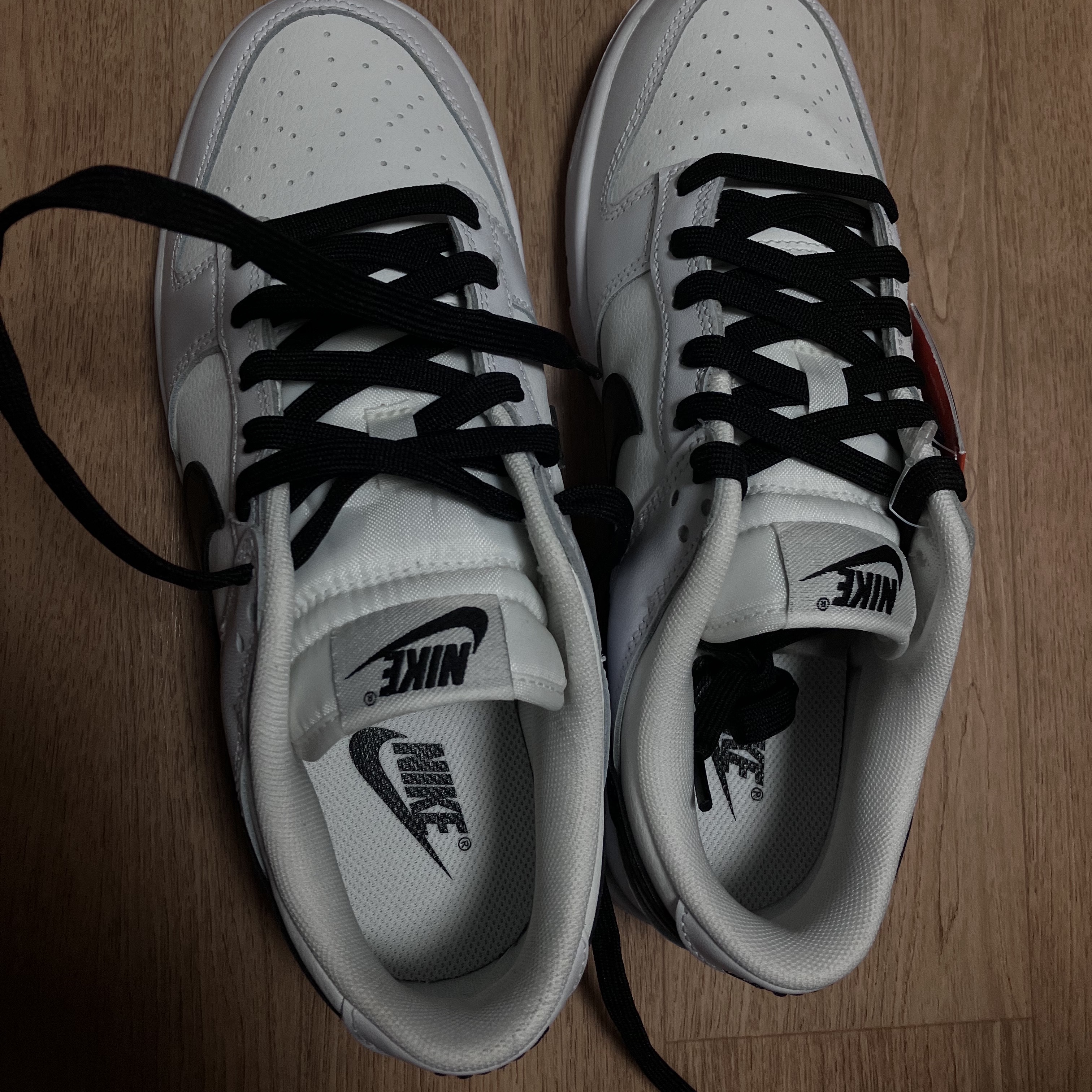 Nike Dunk Low Retro Summit White 착용 스타일 - 2