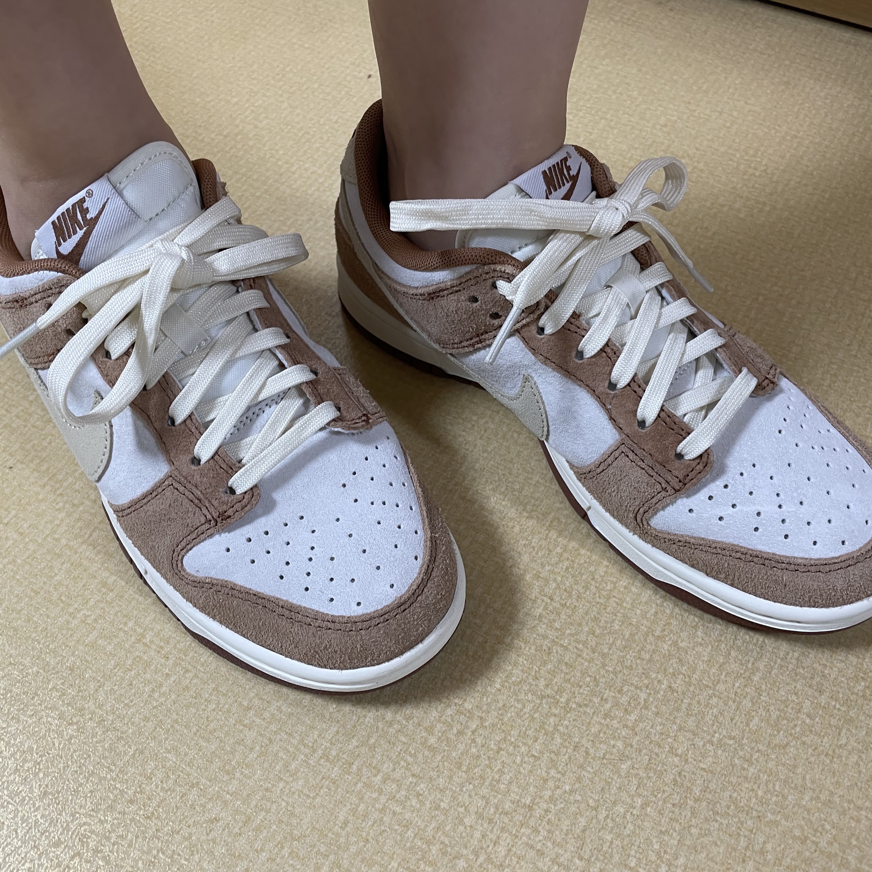 Nike Dunk Low Pro Premium Medium Curry 착용 스타일 - 2