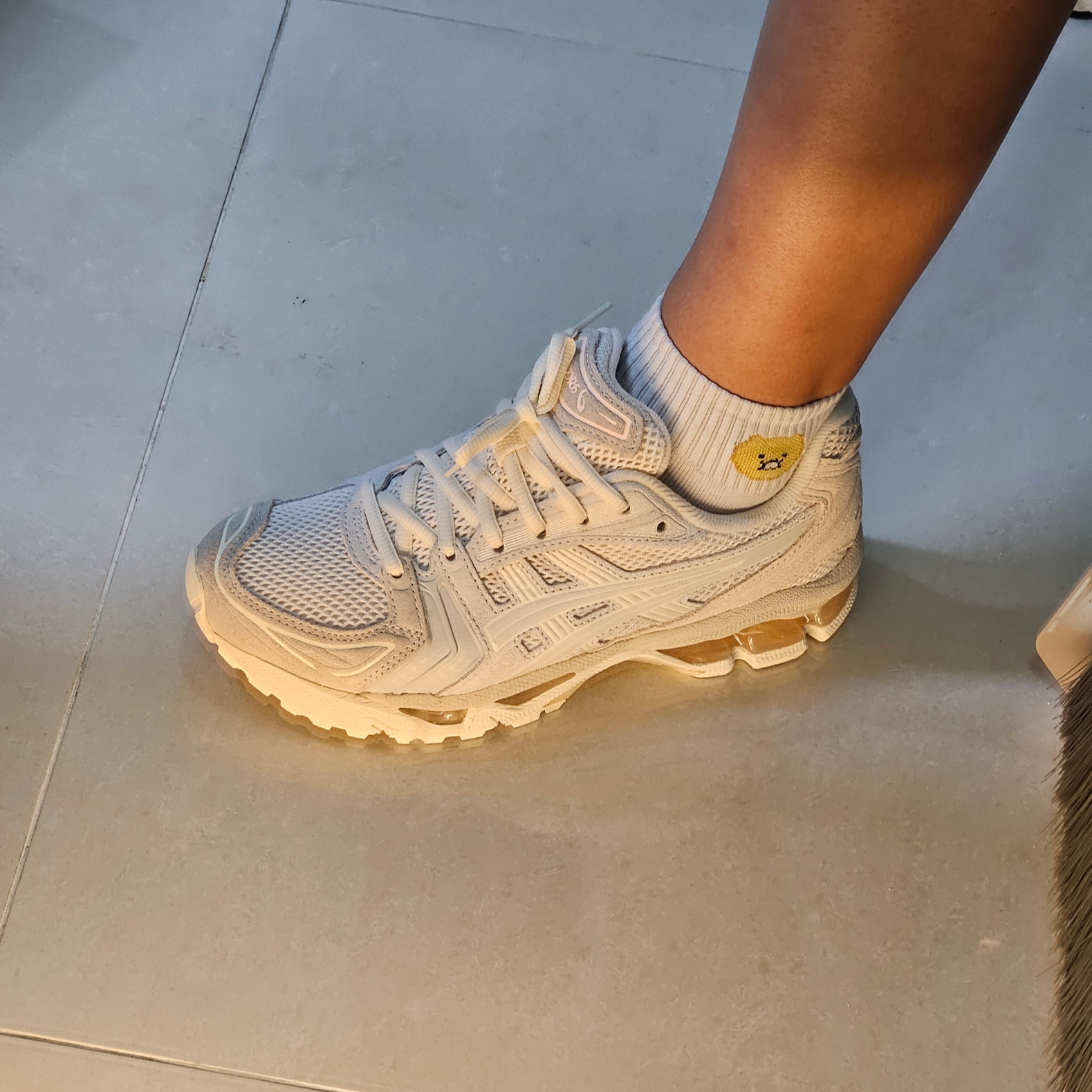 (W) Asics Gel-Kayano 14 Cream Blush 착용 스타일
