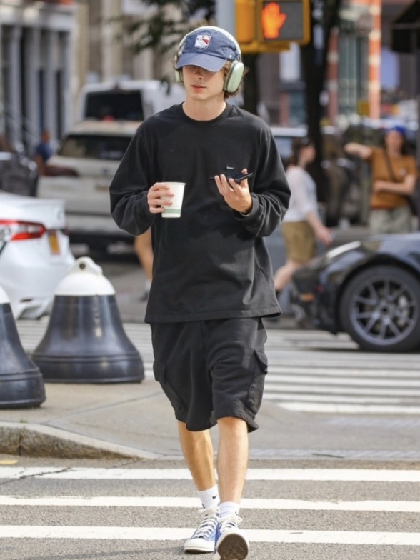 Supreme Small Box Baggy Cargo Sweatshorts Navy - 23SS, Apple AirPods Max Lightning Green (Korean Ver.) 착용 스타일 - 8