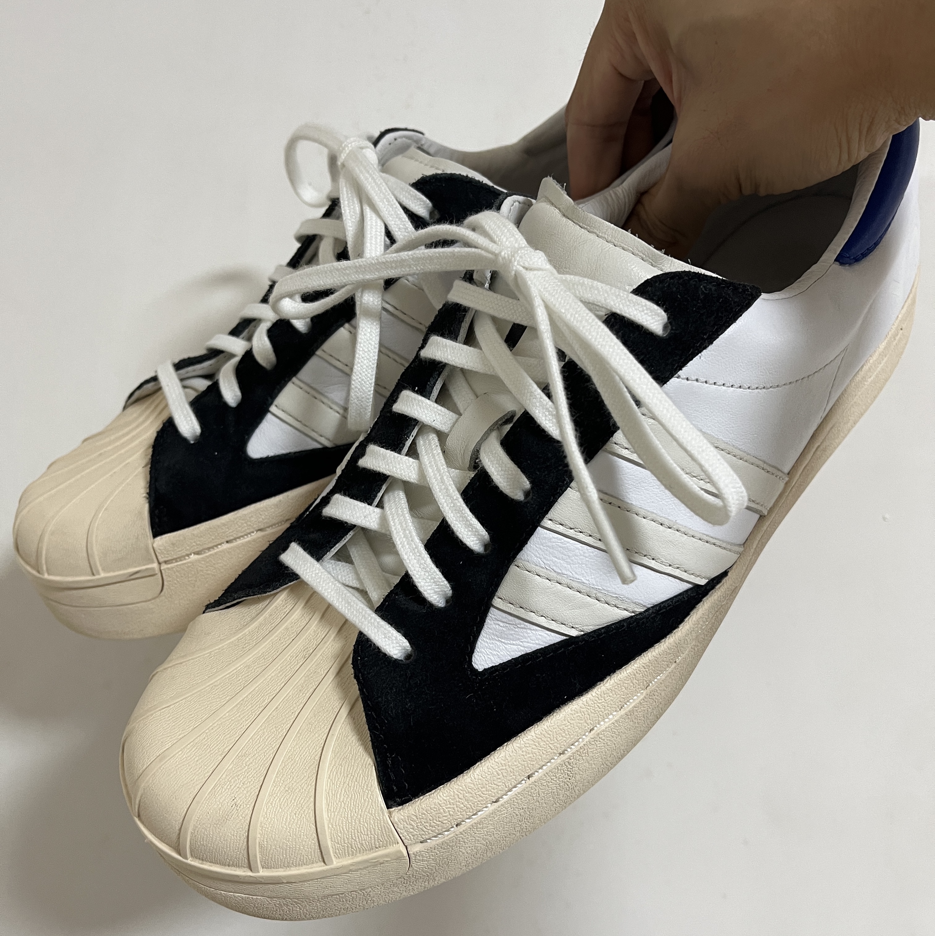 Y-3 Yohji Star Cloud White Bold Blue 착용 스타일