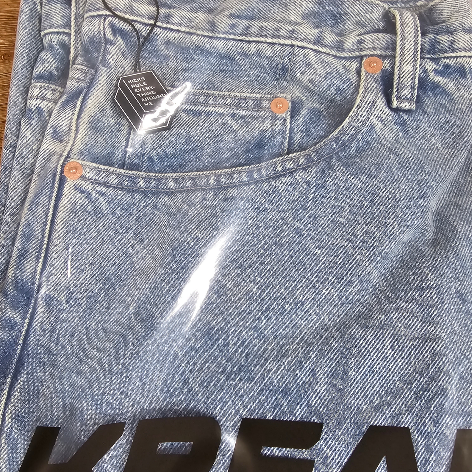 Supreme Baggy Denim Shorts Washed Blue - 23SS 착용 스타일