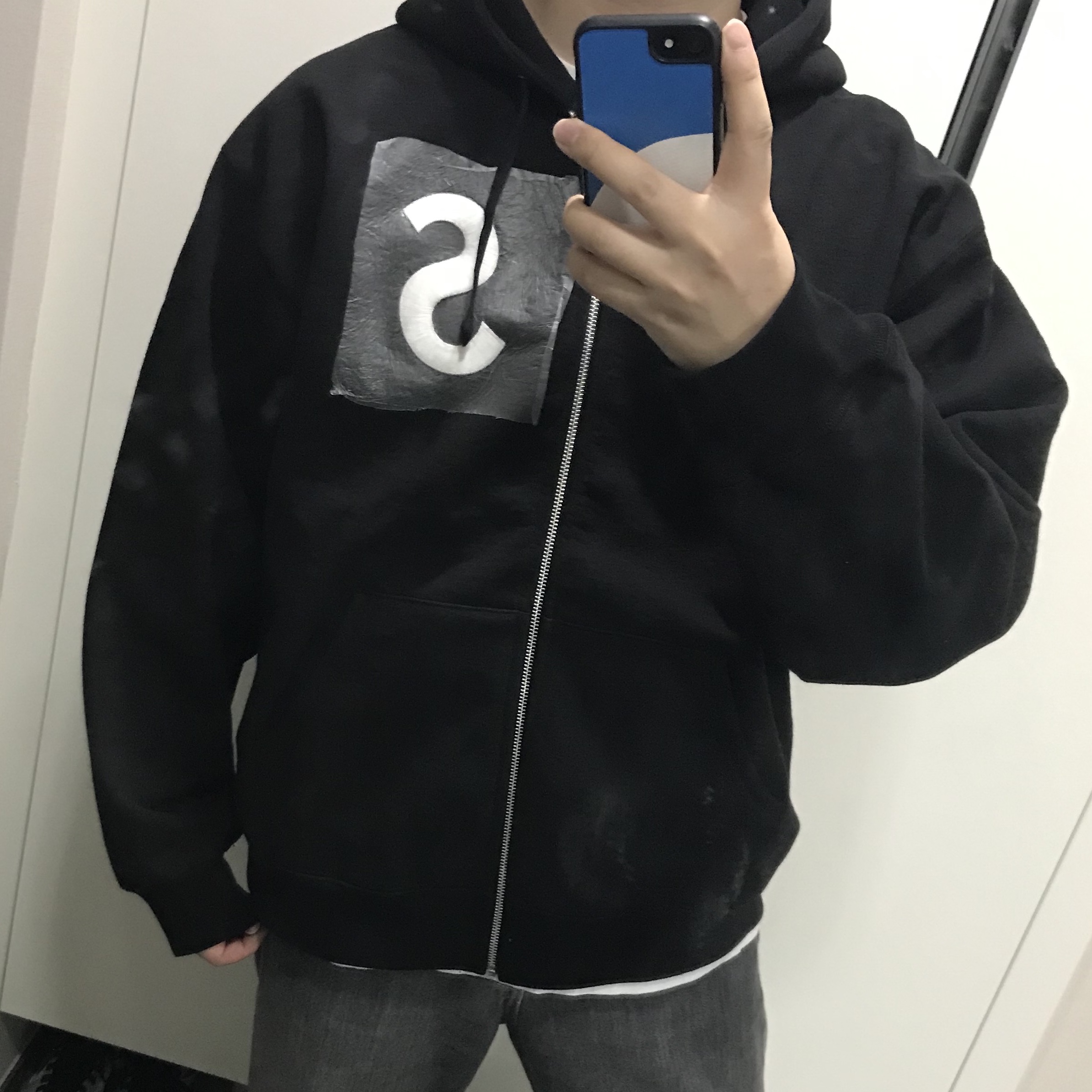 Supreme S Logo Zip Up Hooded Sweatshirt Black - 23FW 착용 스타일