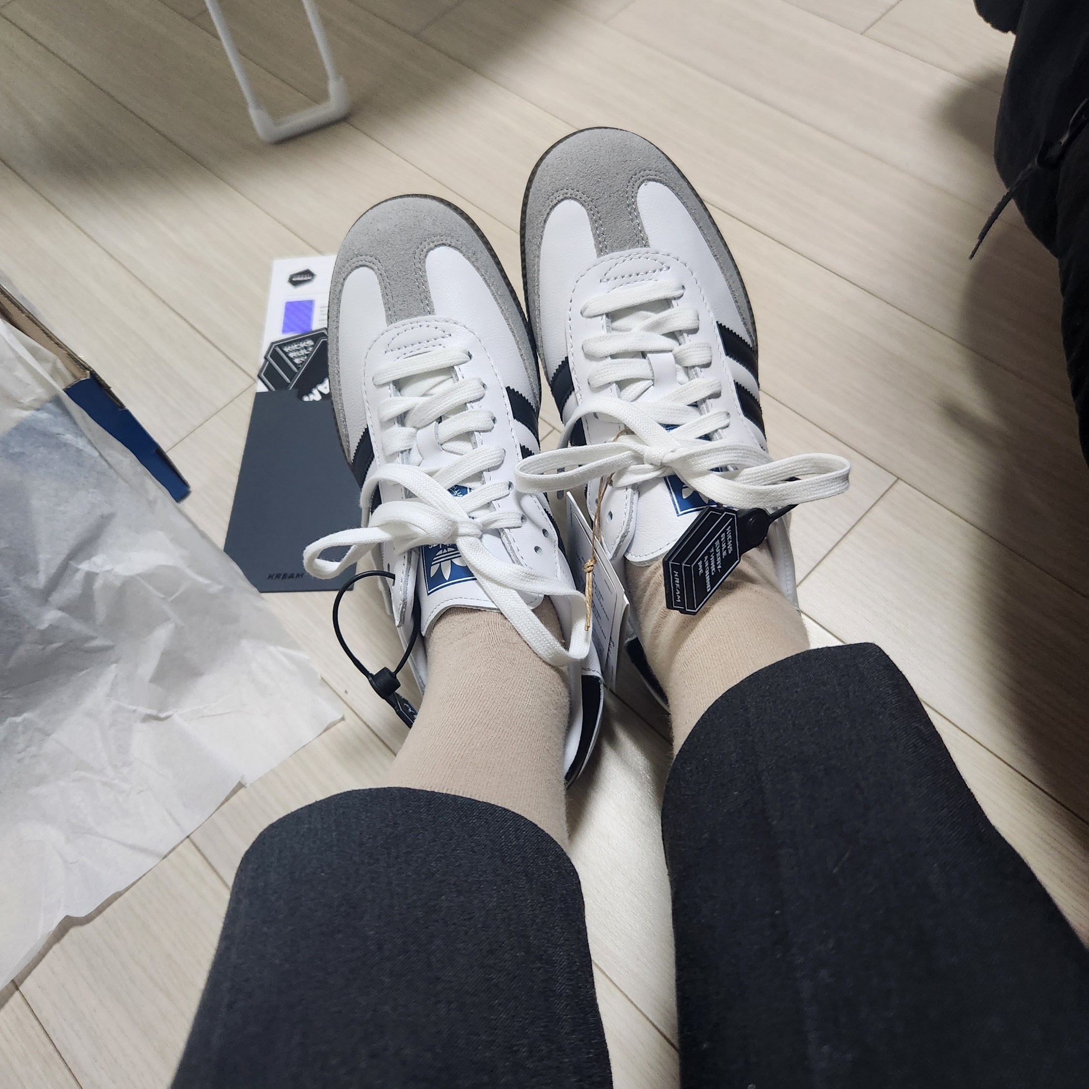 Adidas Samba OG Cloud White 착용 스타일 - 4