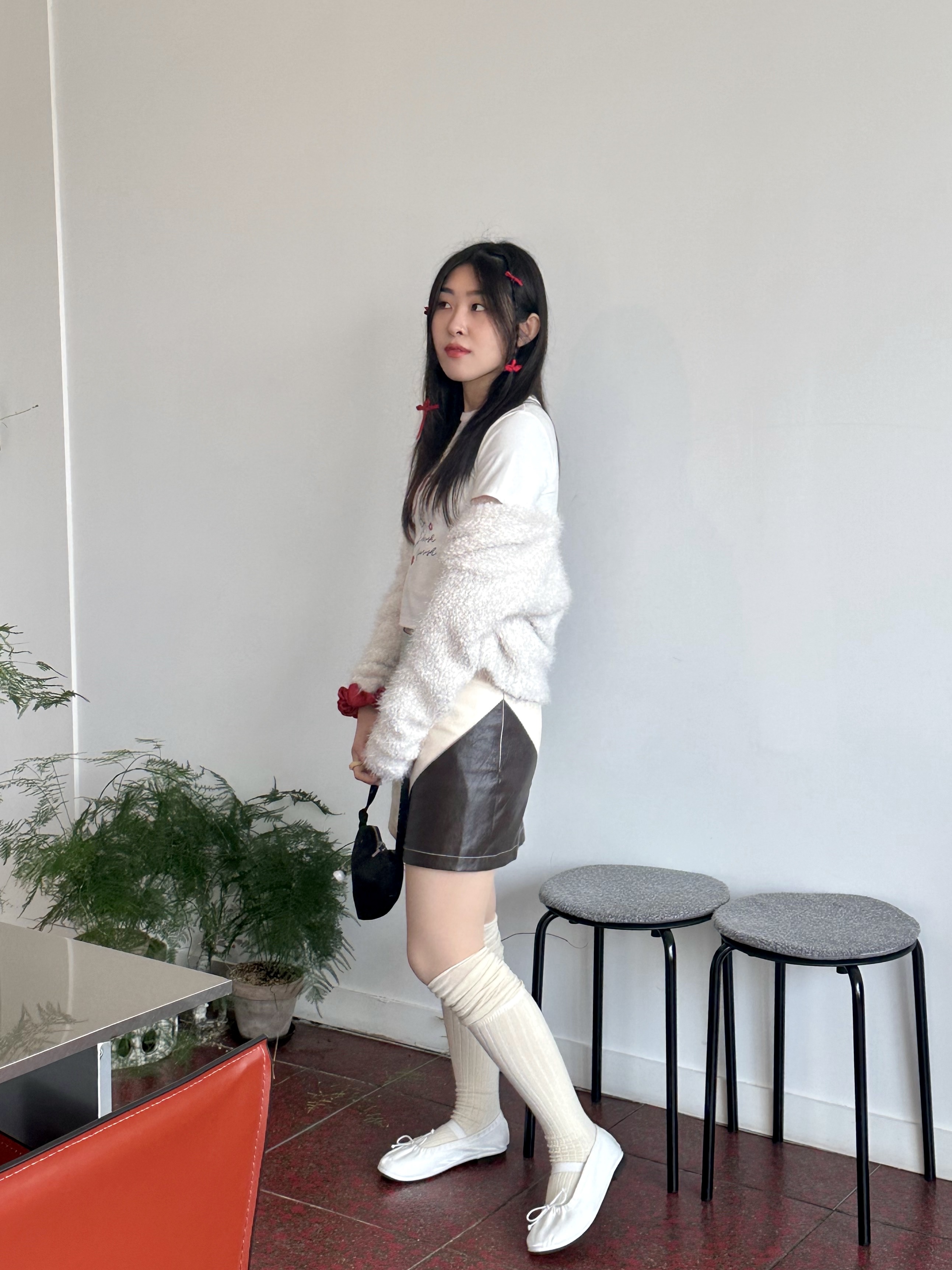 (W) Rockfishweatherwear Quilted Scrunch Flat White 착용 스타일 - 2