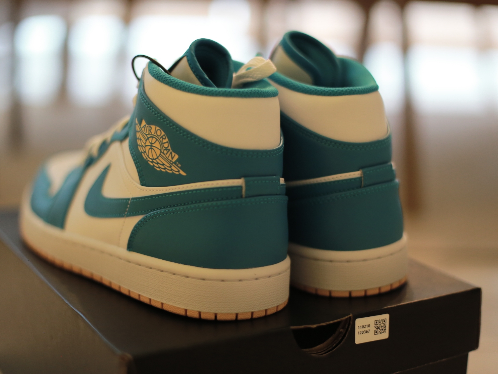 Jordan 1 Mid Aquatone 착용 스타일 - 3