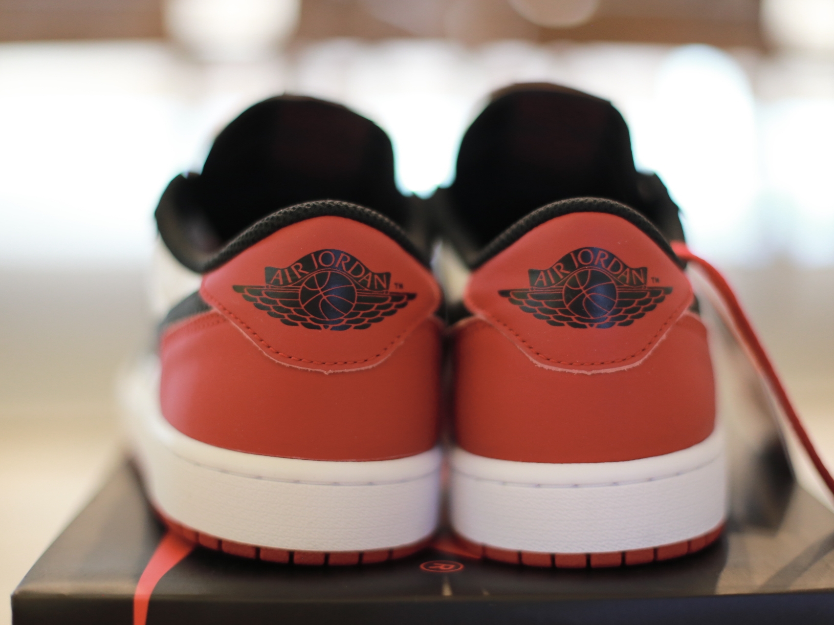 Jordan 1 Retro Low OG Black Toe 착용 스타일 - 4