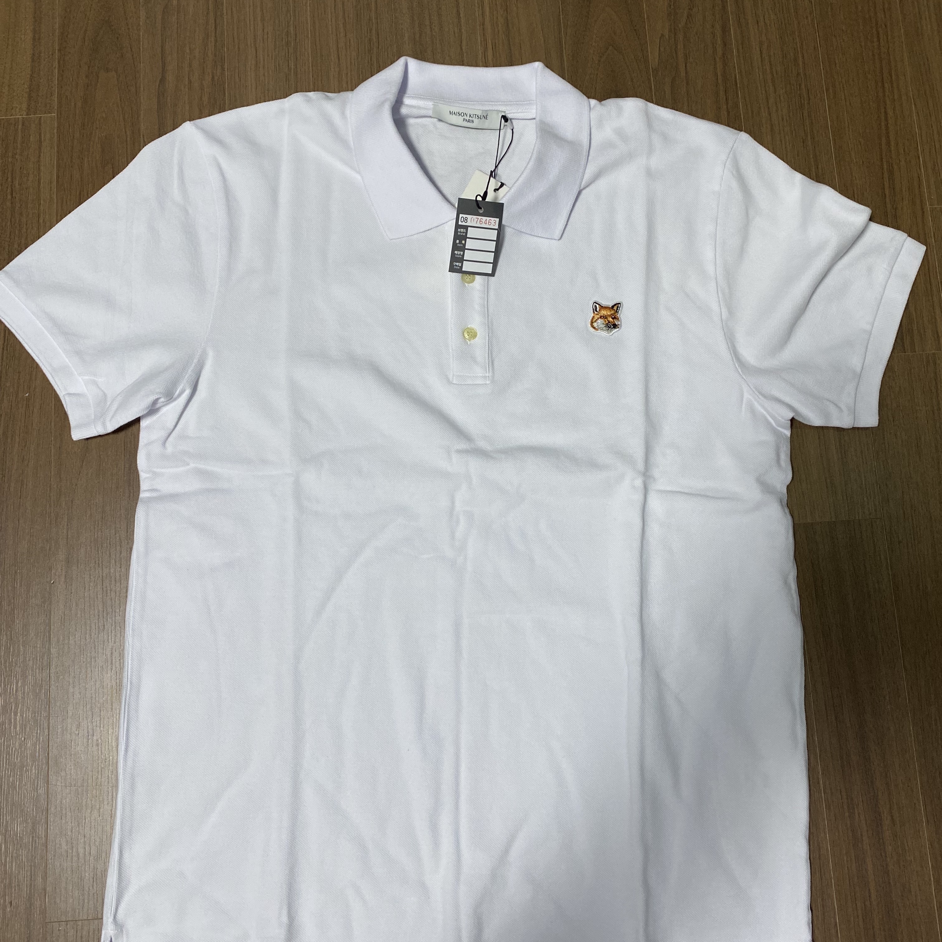 Maison Kitsune Fox Head Patch Classic Polo White 착용 스타일