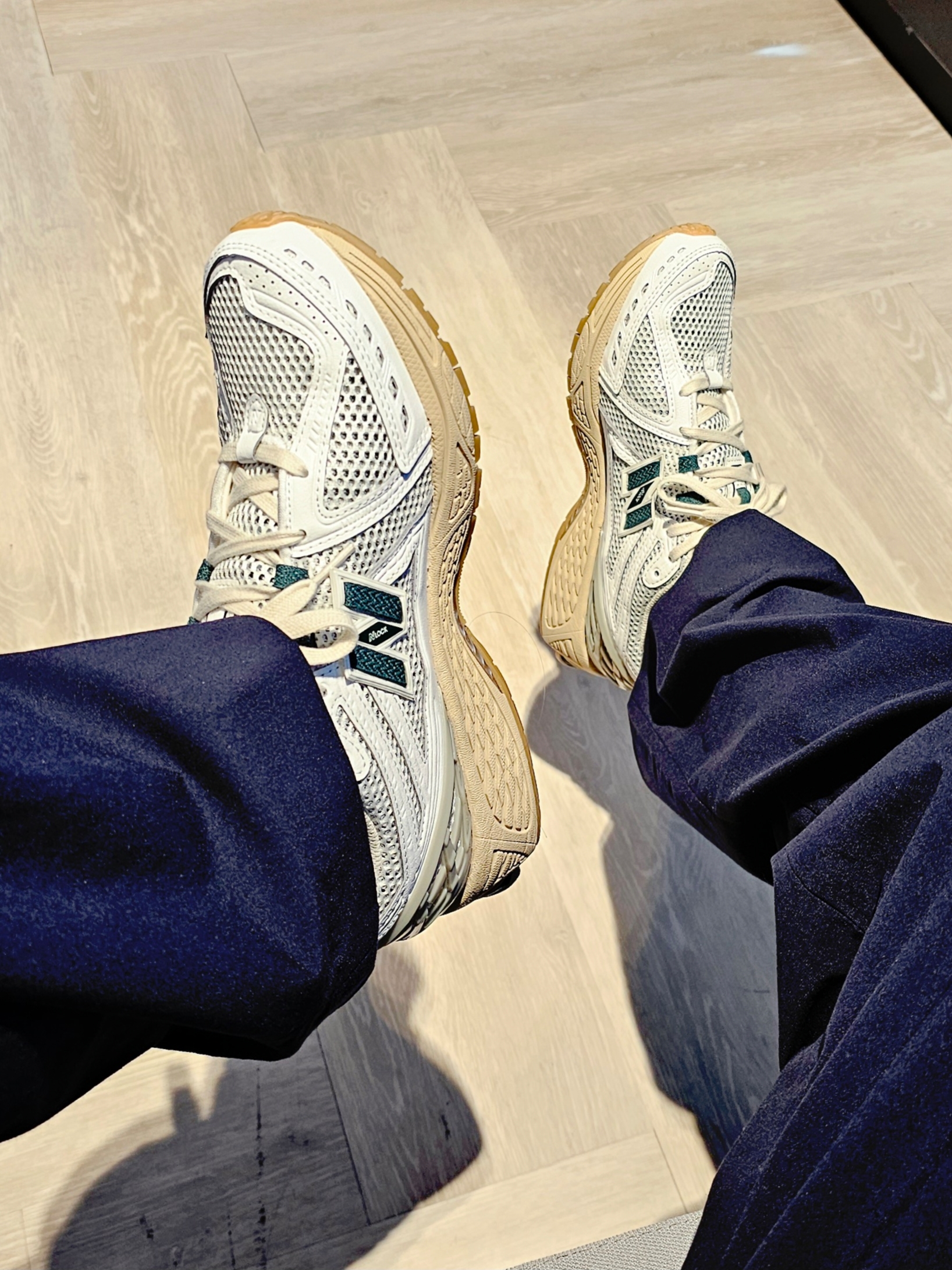 New Balance 1906R Silver Green 착용 스타일 - 4