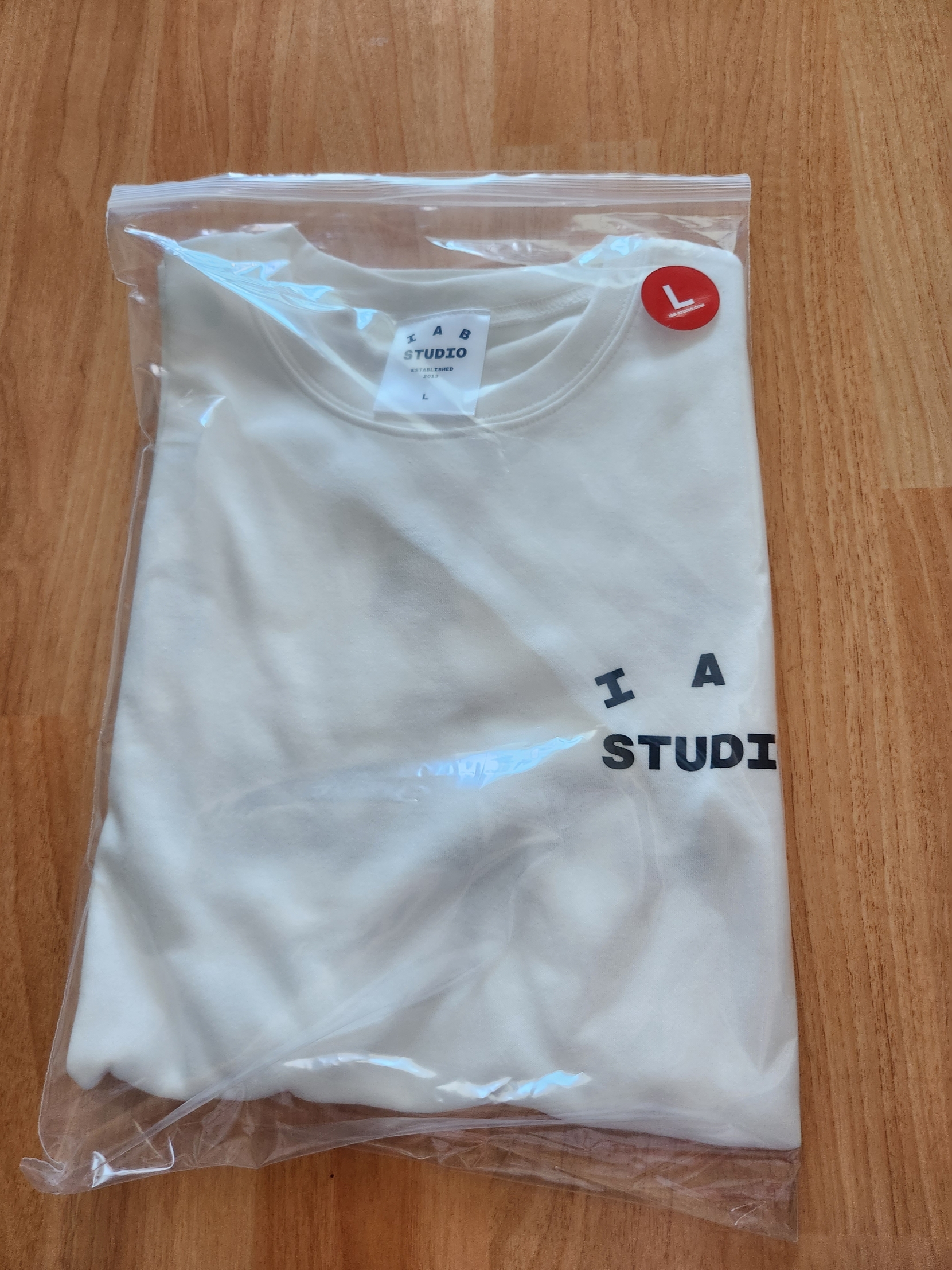 IAB Studio T-Shirt White - 23FW 착용 스타일