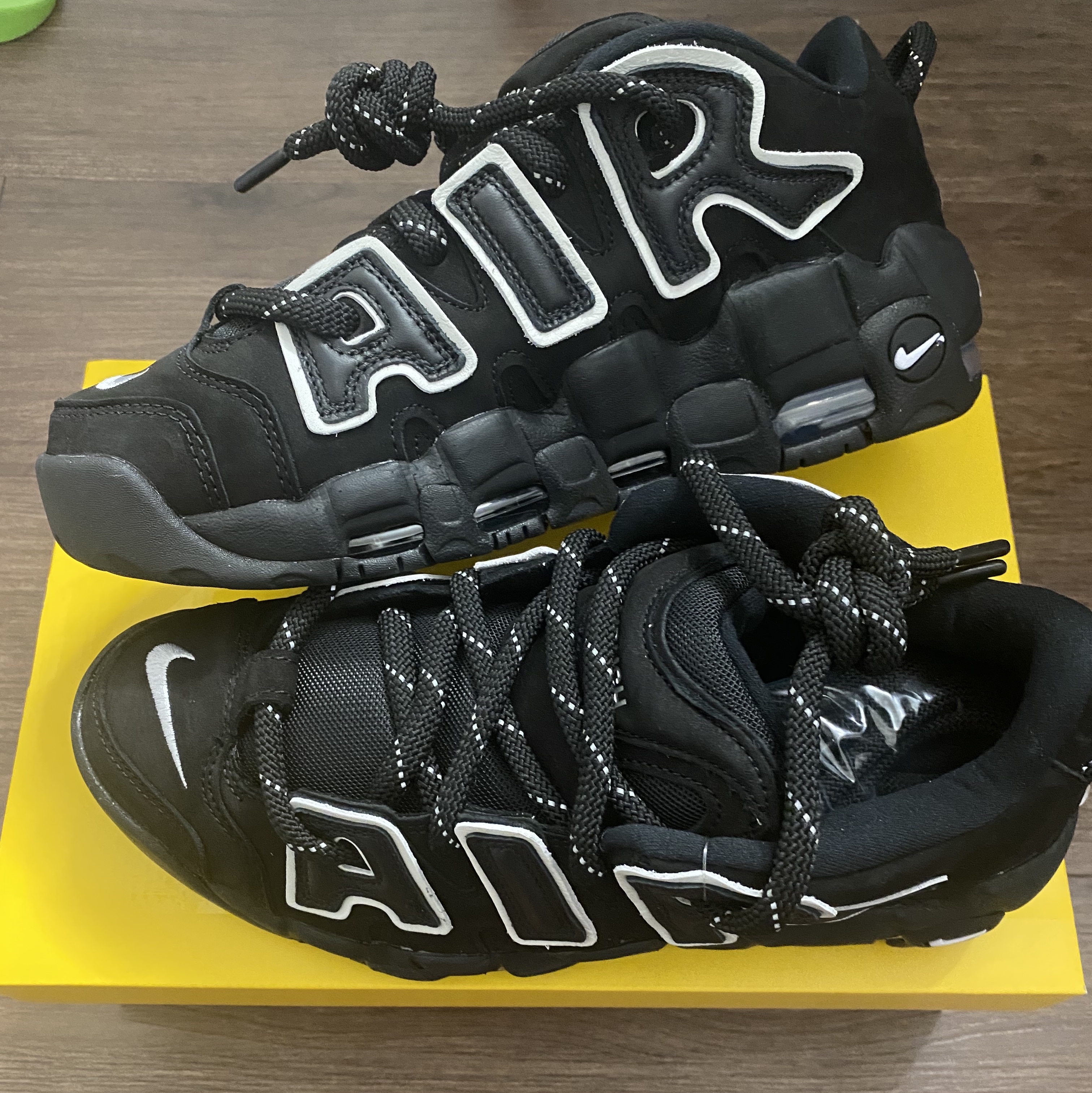 Nike x Ambush Air More Uptempo Low Black and White 착용 스타일