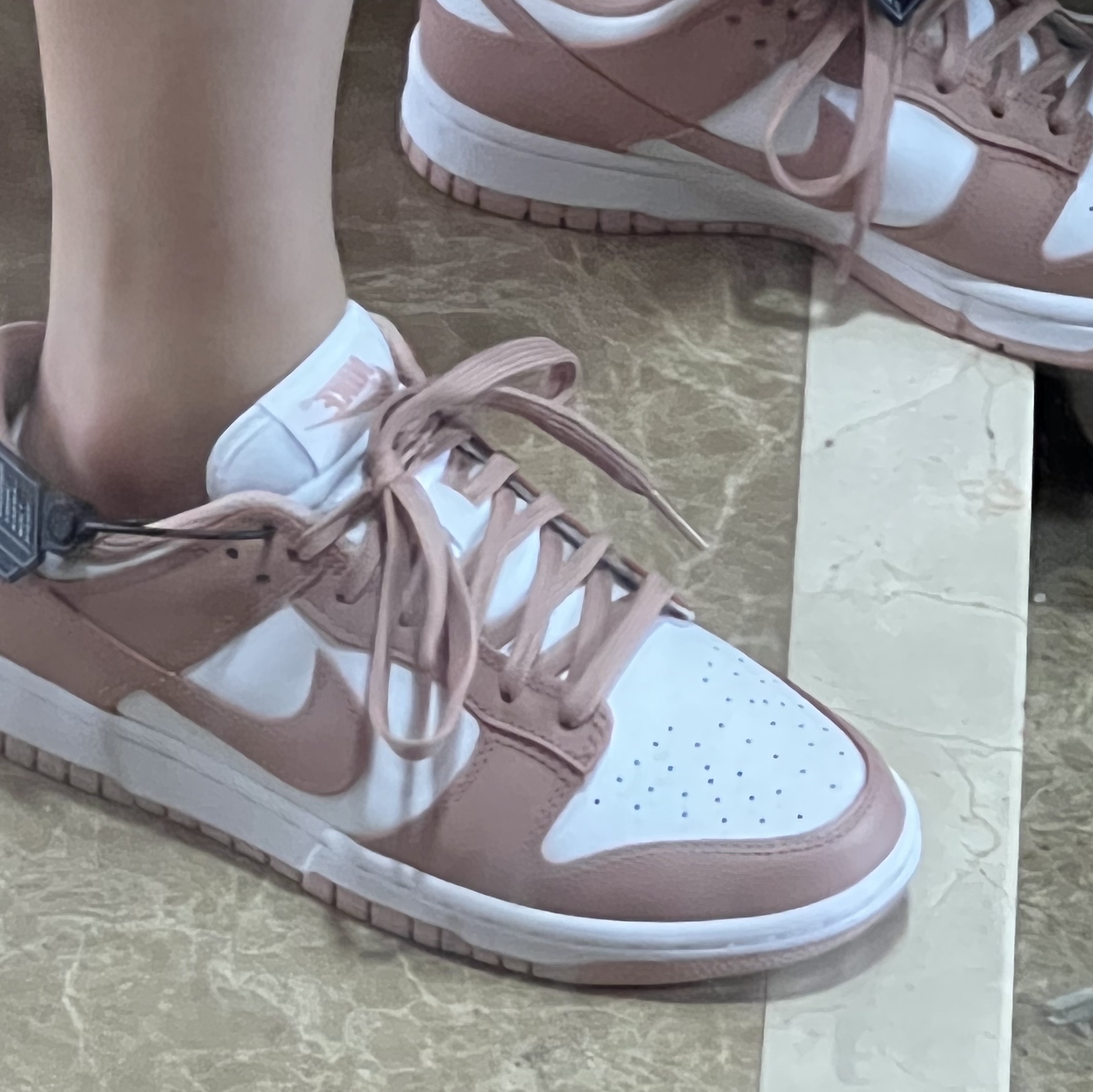 (W) Nike Dunk Low Rose Whisper 착용 스타일