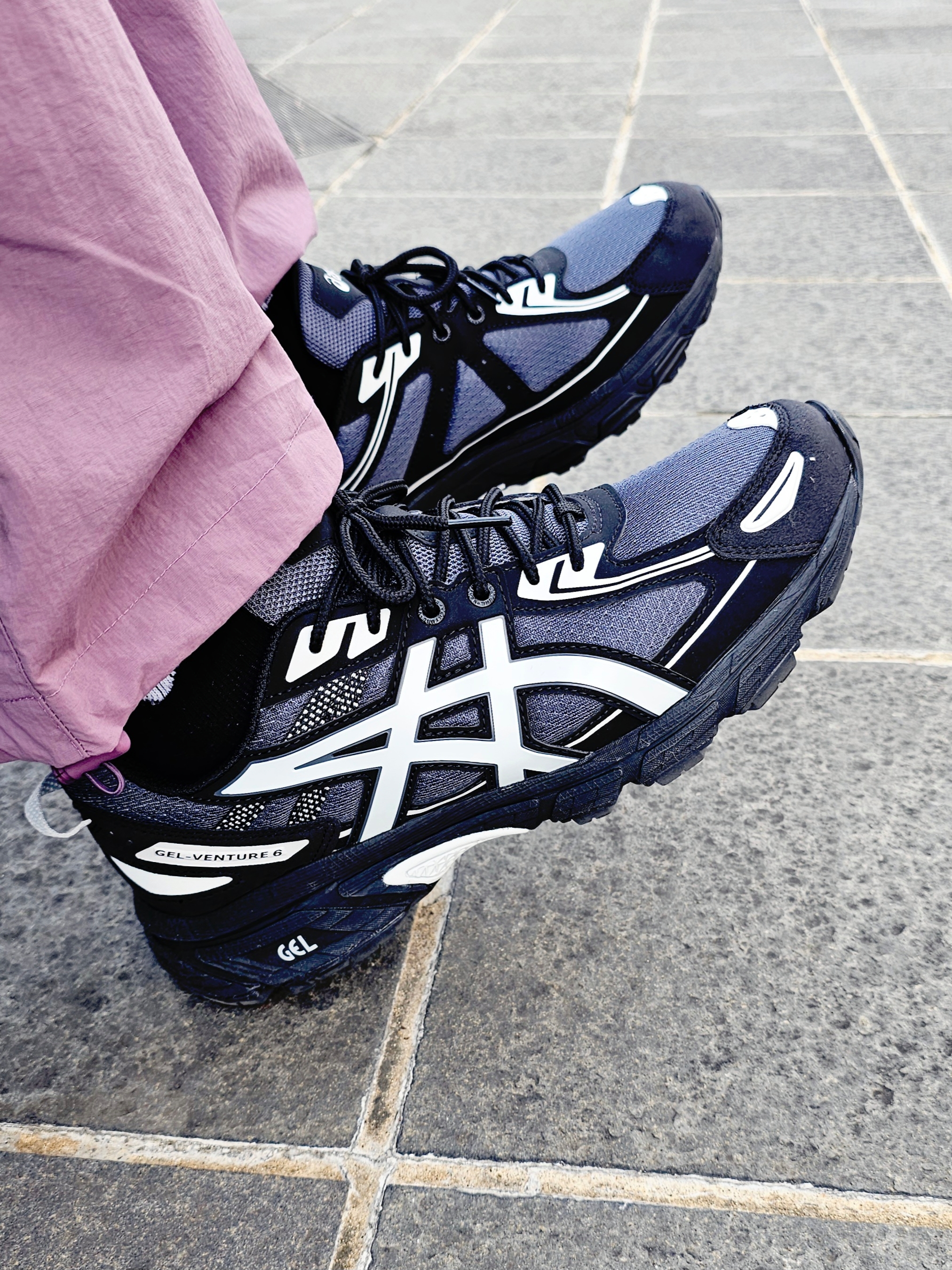Asics Gel-Venture 6 Carrier Grey 착용 스타일 - 2