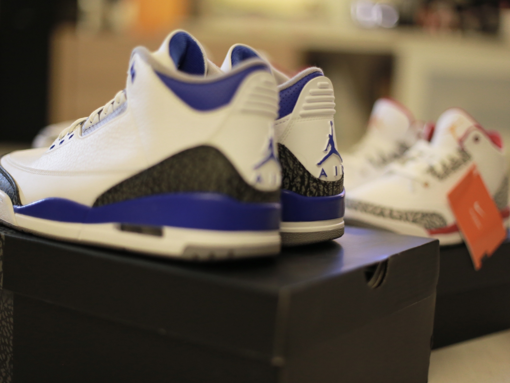 Jordan 3 Retro Dark Iris 착용 스타일 - 3
