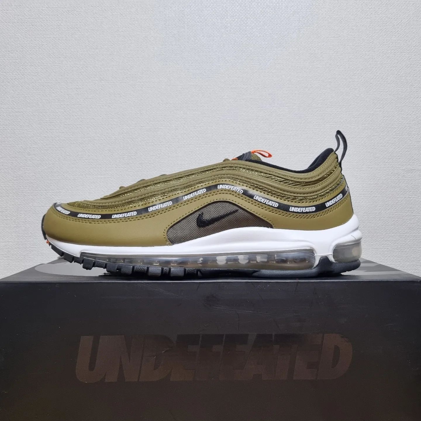 Nike x Undefeated Air Max 97 Green 착용 스타일 - 1