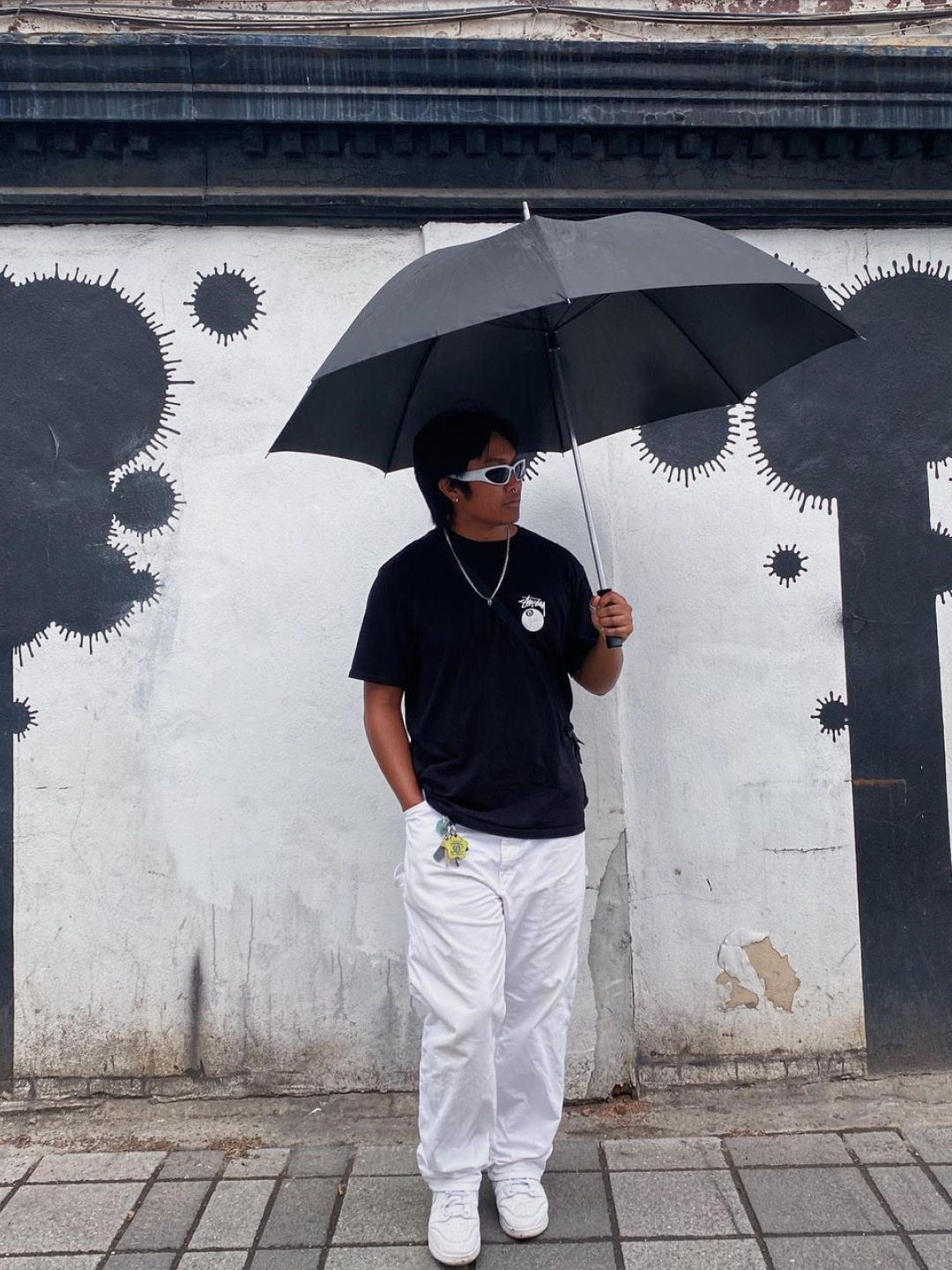 Stussy Big Logo Umbrella Black 착용 스타일 - 3
