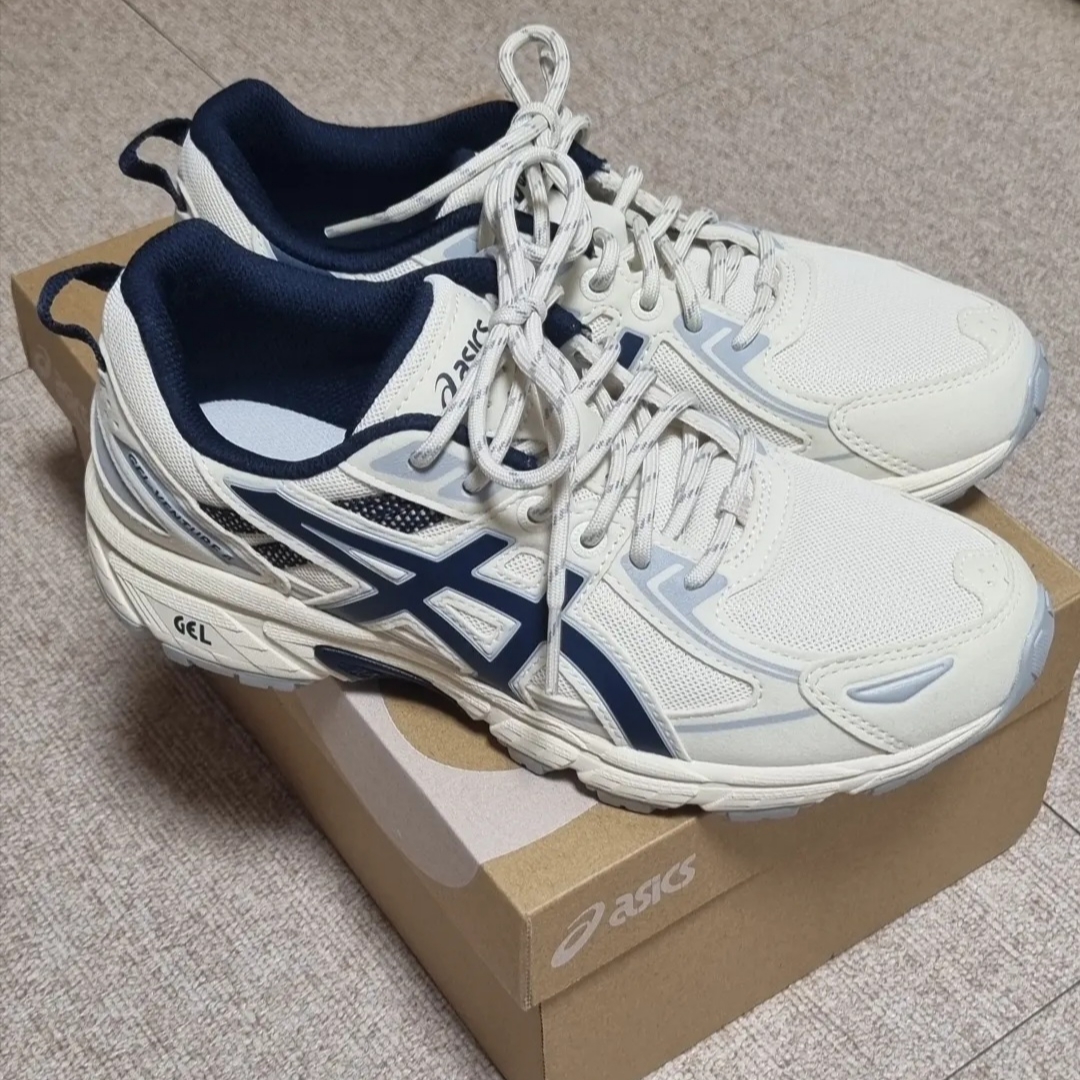 Asics Gel-Venture 6 SPS Birch French Blue 착용 스타일 - 1