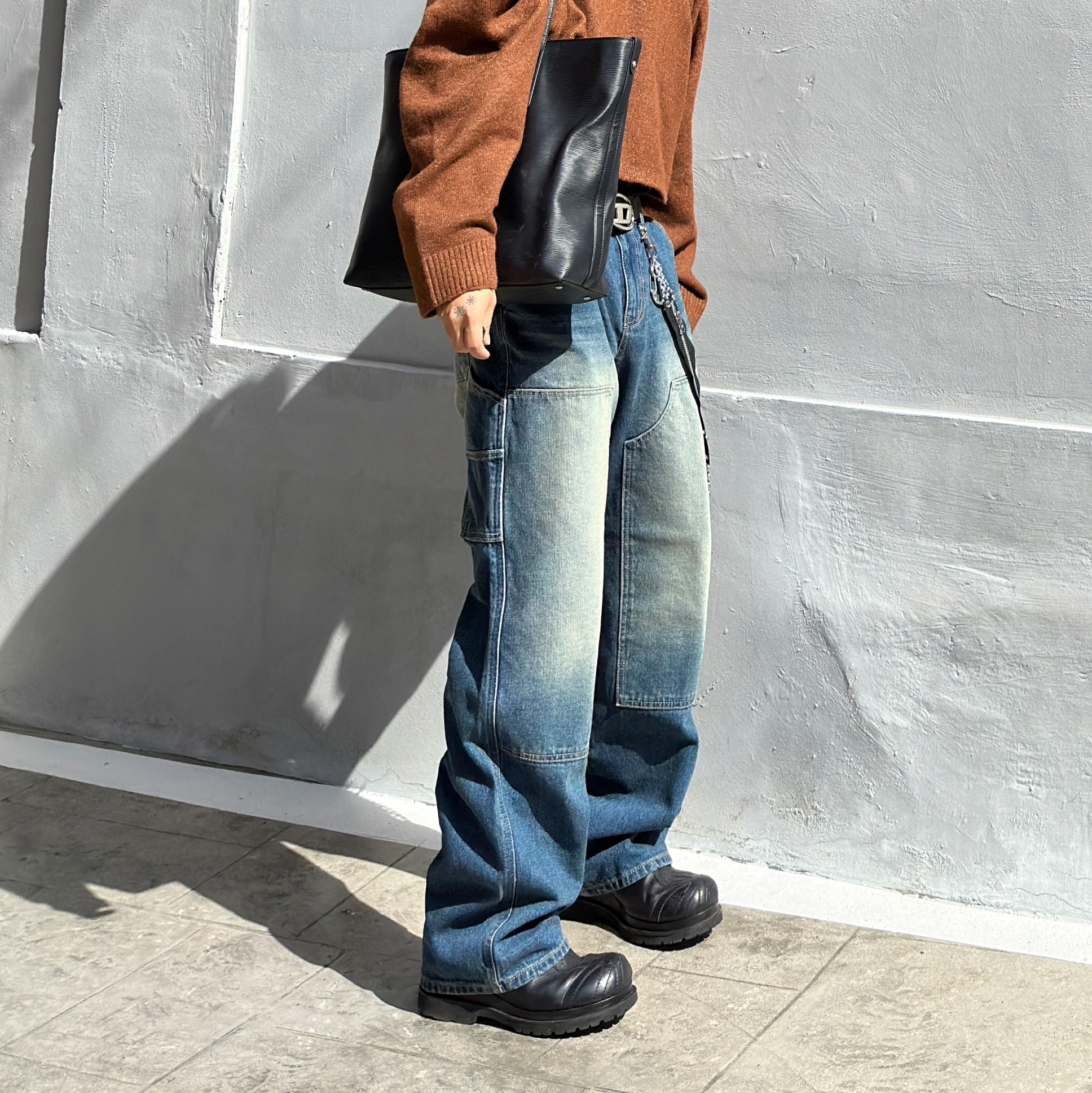 Diesel B-1DR Leather Belt with D Buckle Black, Sony WH-1000XM4 Platinum Silver (Korean Ver.) 착용 스타일 - 10