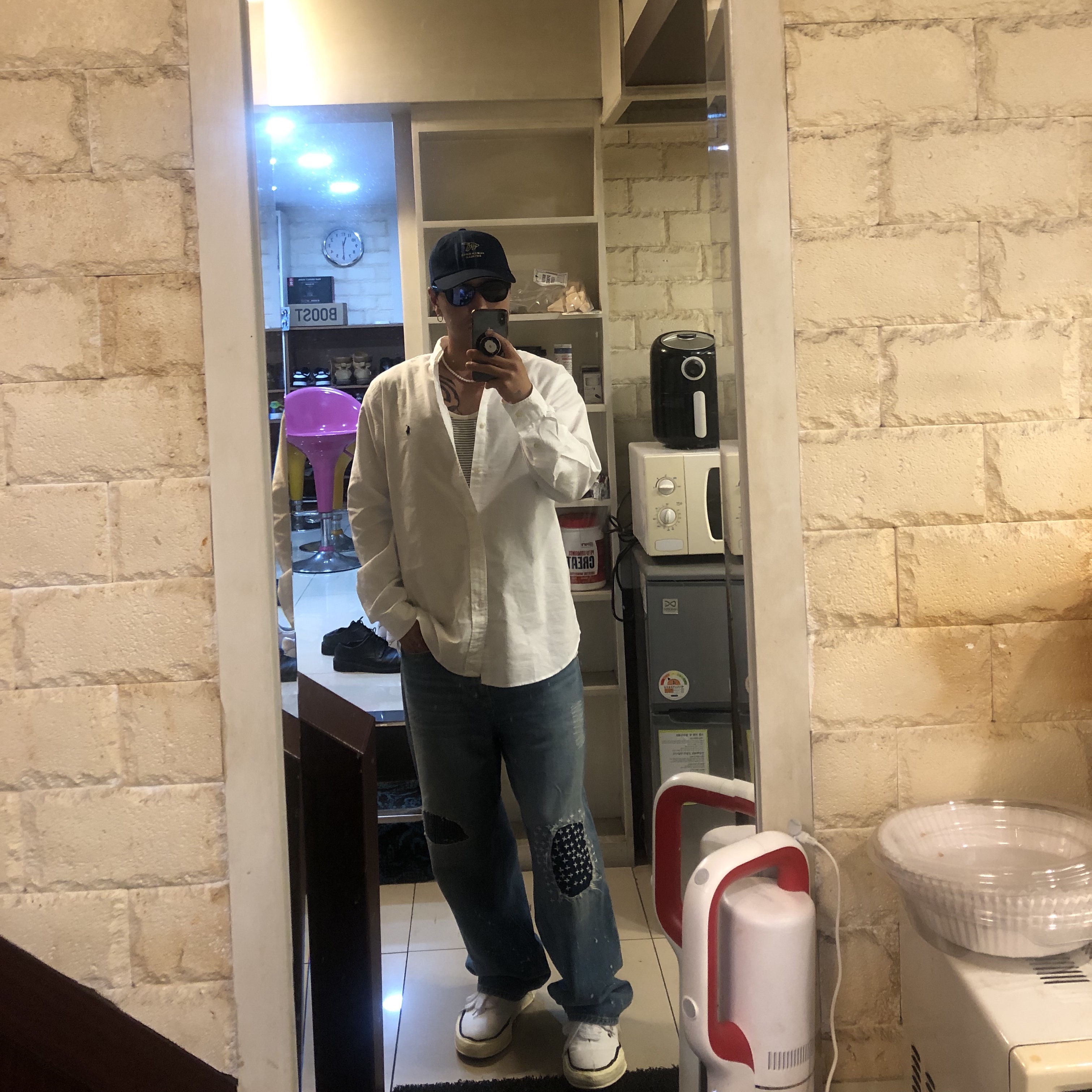 Maison Mihara Yasuhiro Baker OG Sole OD Canvas Low-top Sneakers White, Zara x Ader Error Patchwork Jeans Blue 착용 스타일
