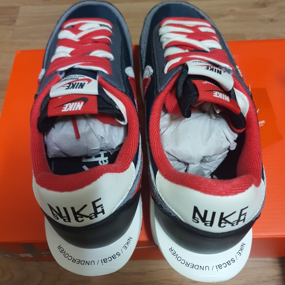 Nike x Sacai x Undercover LDWaffle Midnight Spruce University Red 착용 스타일