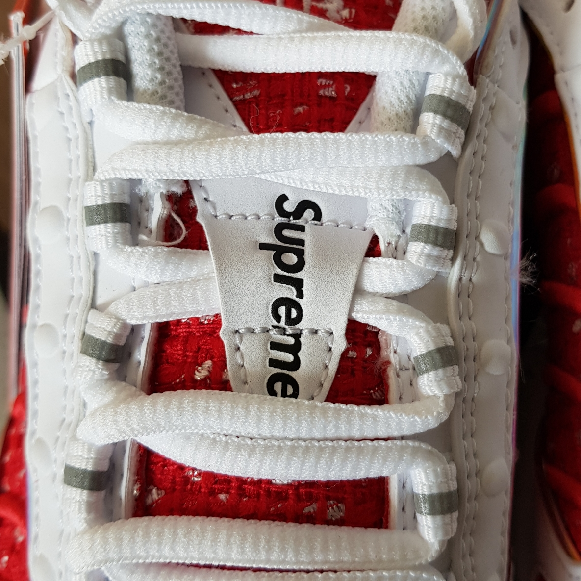 Nike x Supreme Air Max Tailwind 4 White 착용 스타일