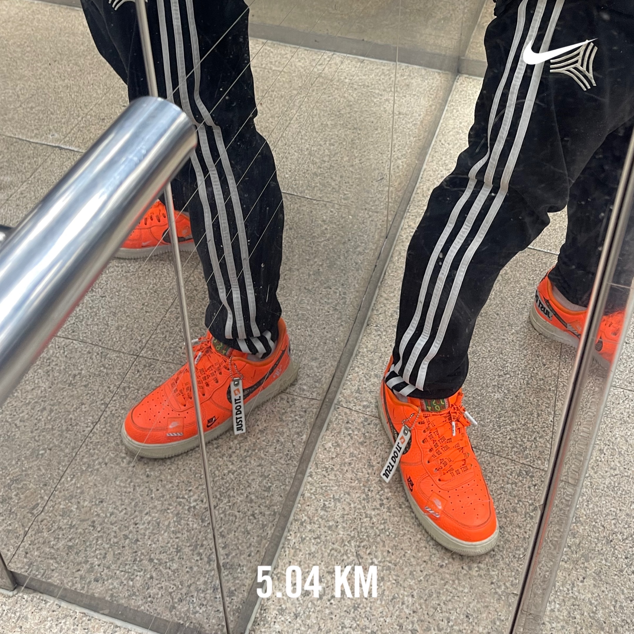 Nike Air Force 1 Low Just Do It Pack Orange 착용 스타일
