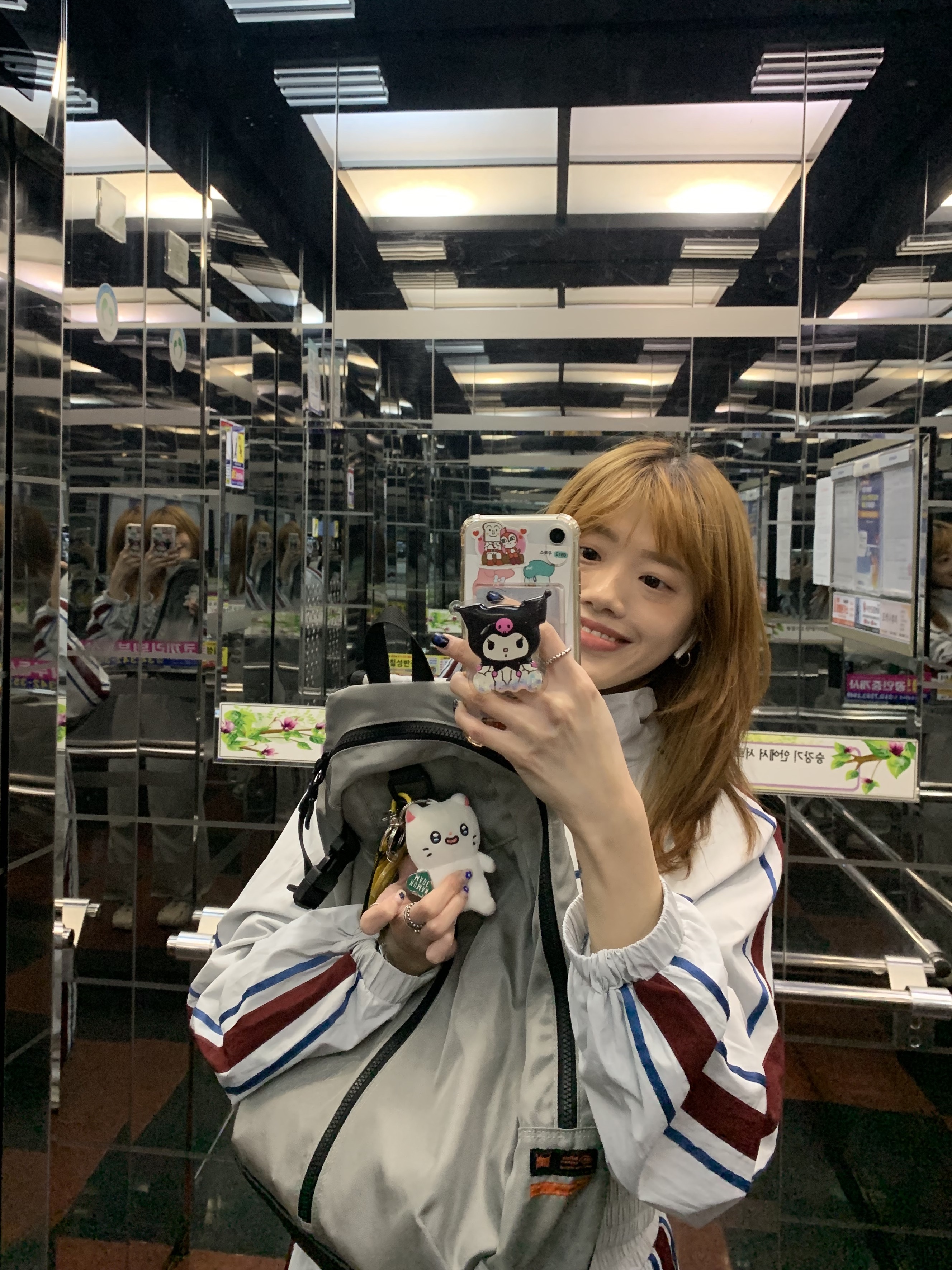 Adidas Adifom Q Off White, Human Made Heart Pin Green 착용 스타일 - 3