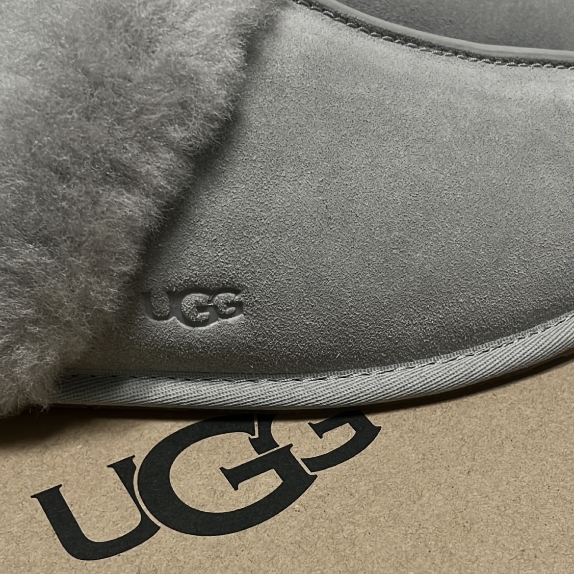 (W) Ugg Scuffette II Slipper Campfire 착용 스타일 - 1
