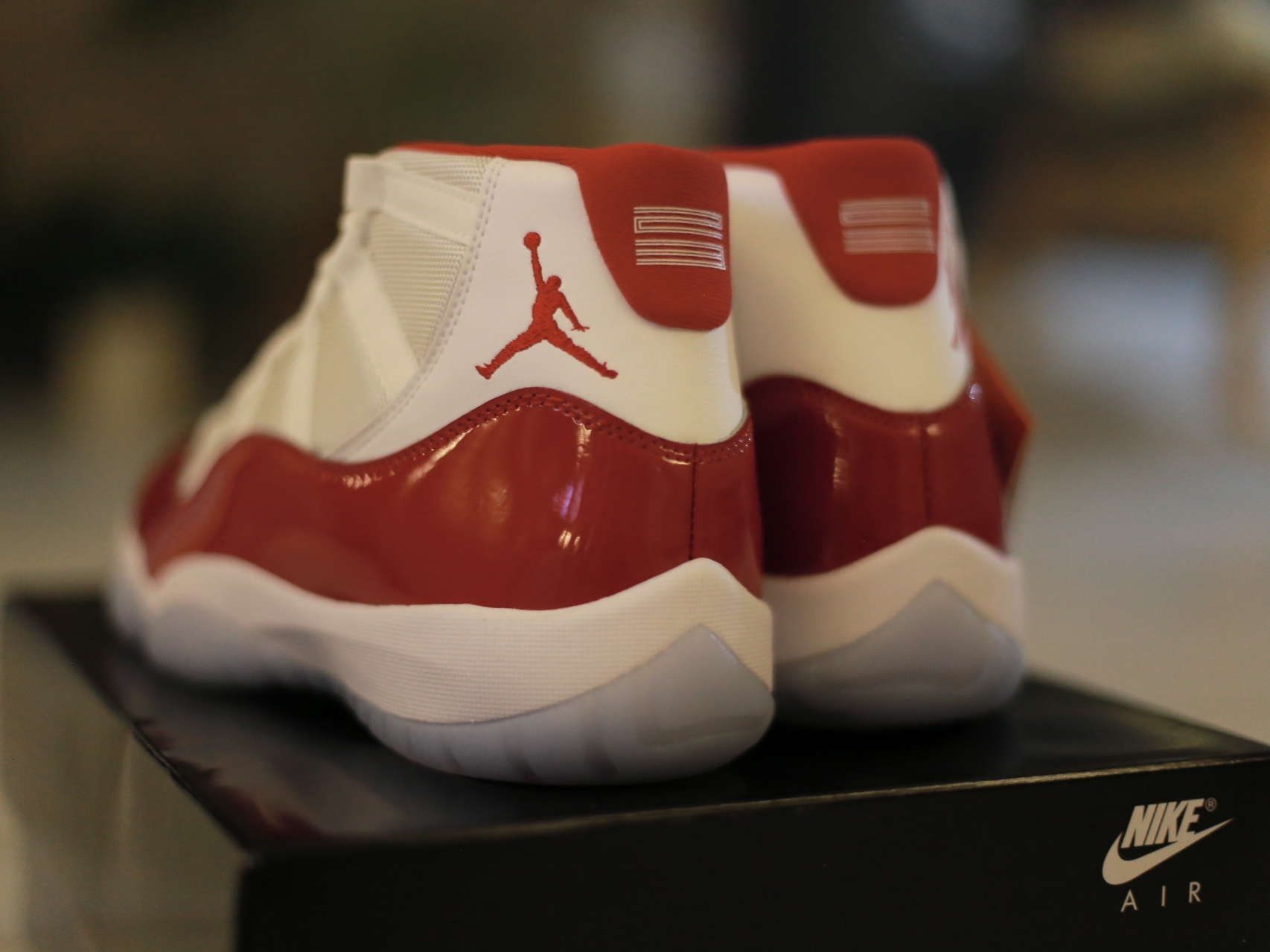 Jordan 11 Retro Varsity Red 착용 스타일 - 3