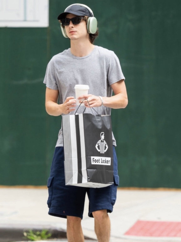 Supreme Small Box Baggy Cargo Sweatshorts Navy - 23SS, Apple AirPods Max Lightning Green (Korean Ver.) 착용 스타일 - 4