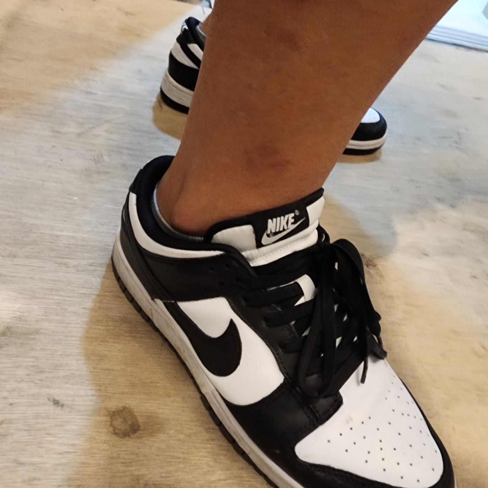 Nike Dunk Low Retro Black 착용 스타일
