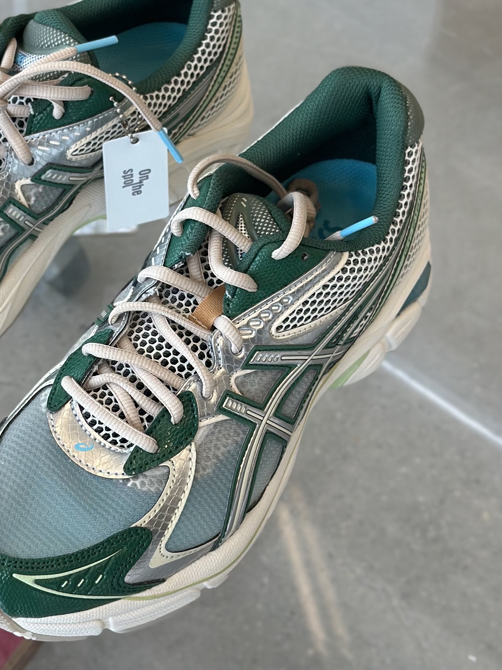 Asics x Above The Clouds GT-2160 Cream Shamrock Green 착용 스타일 - 2