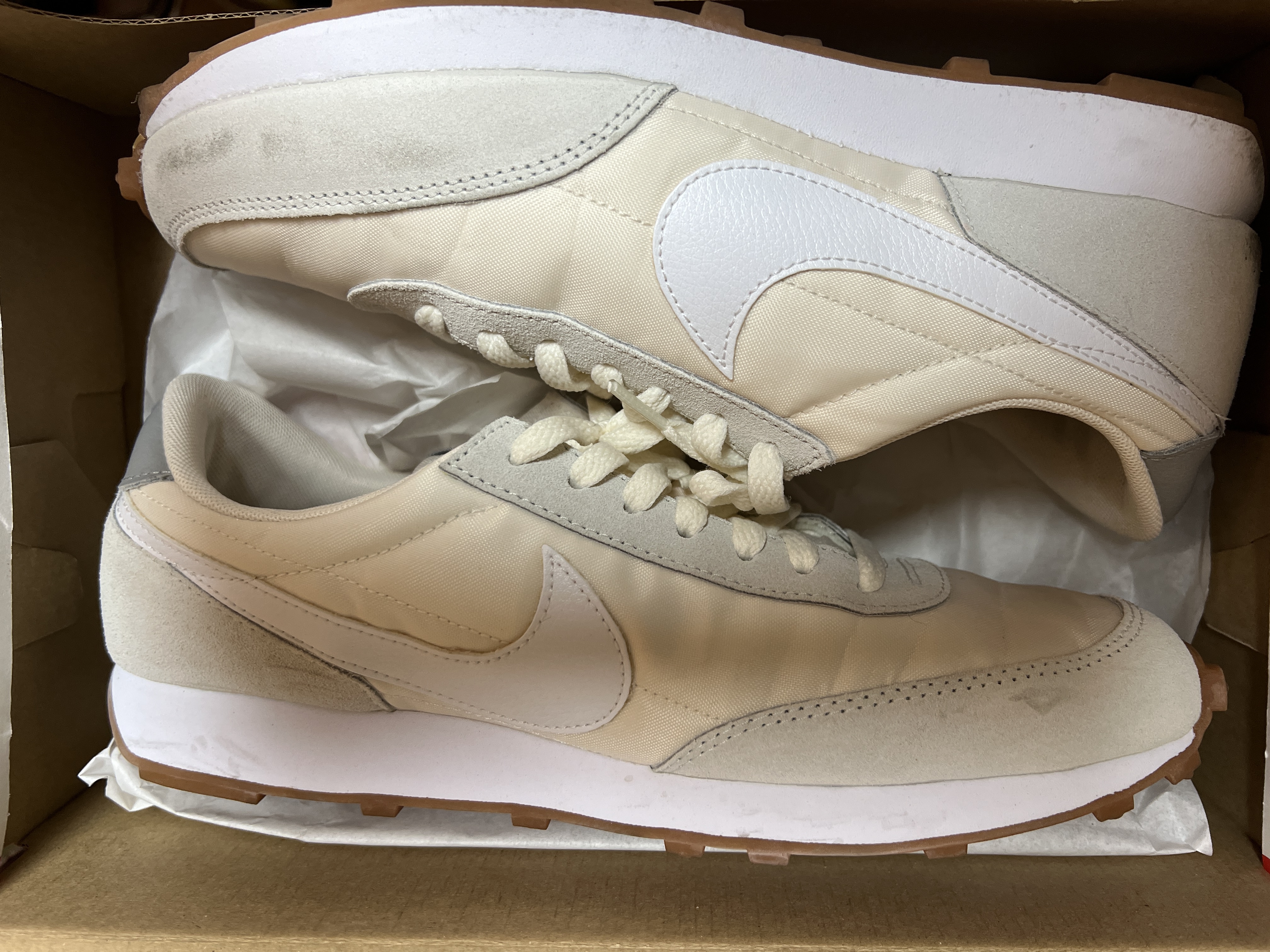 (W) Nike Daybreak Summit White 착용 스타일
