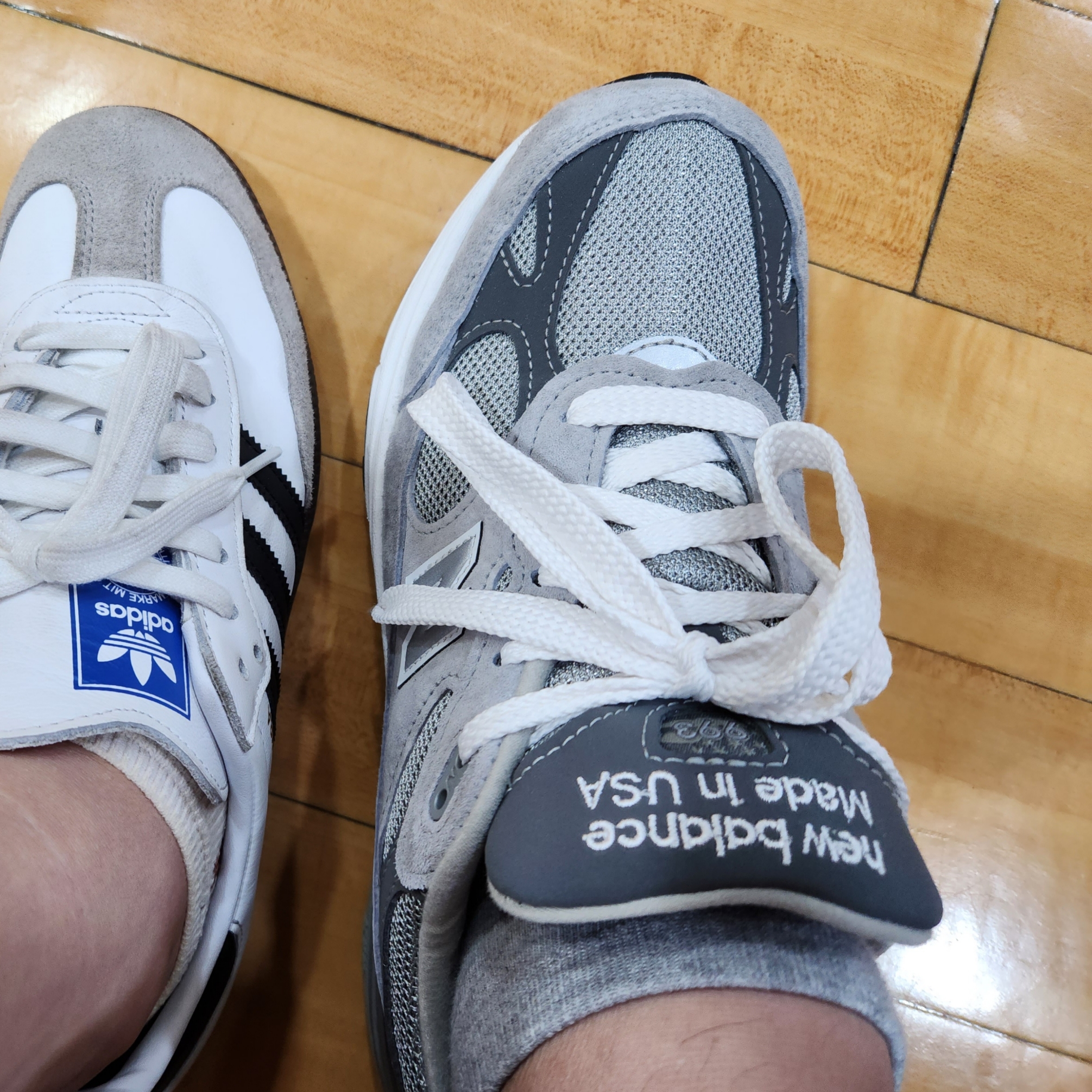 (W) New Balance 993 Made in USA Grey - B Standard, Adidas Samba OG Cloud White 착용 스타일